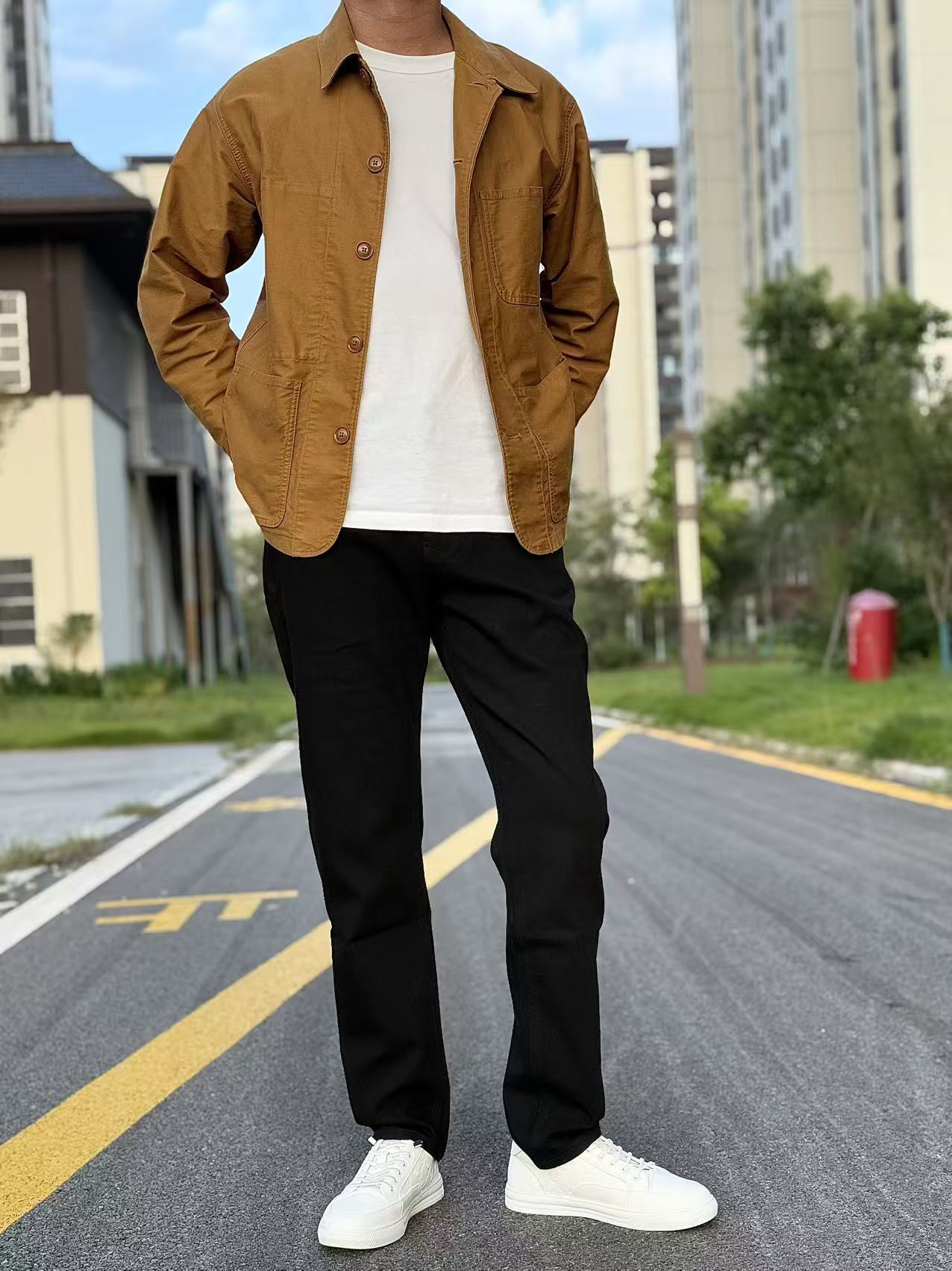 这双小白板鞋真的能搭我衣柜里所有的衣服