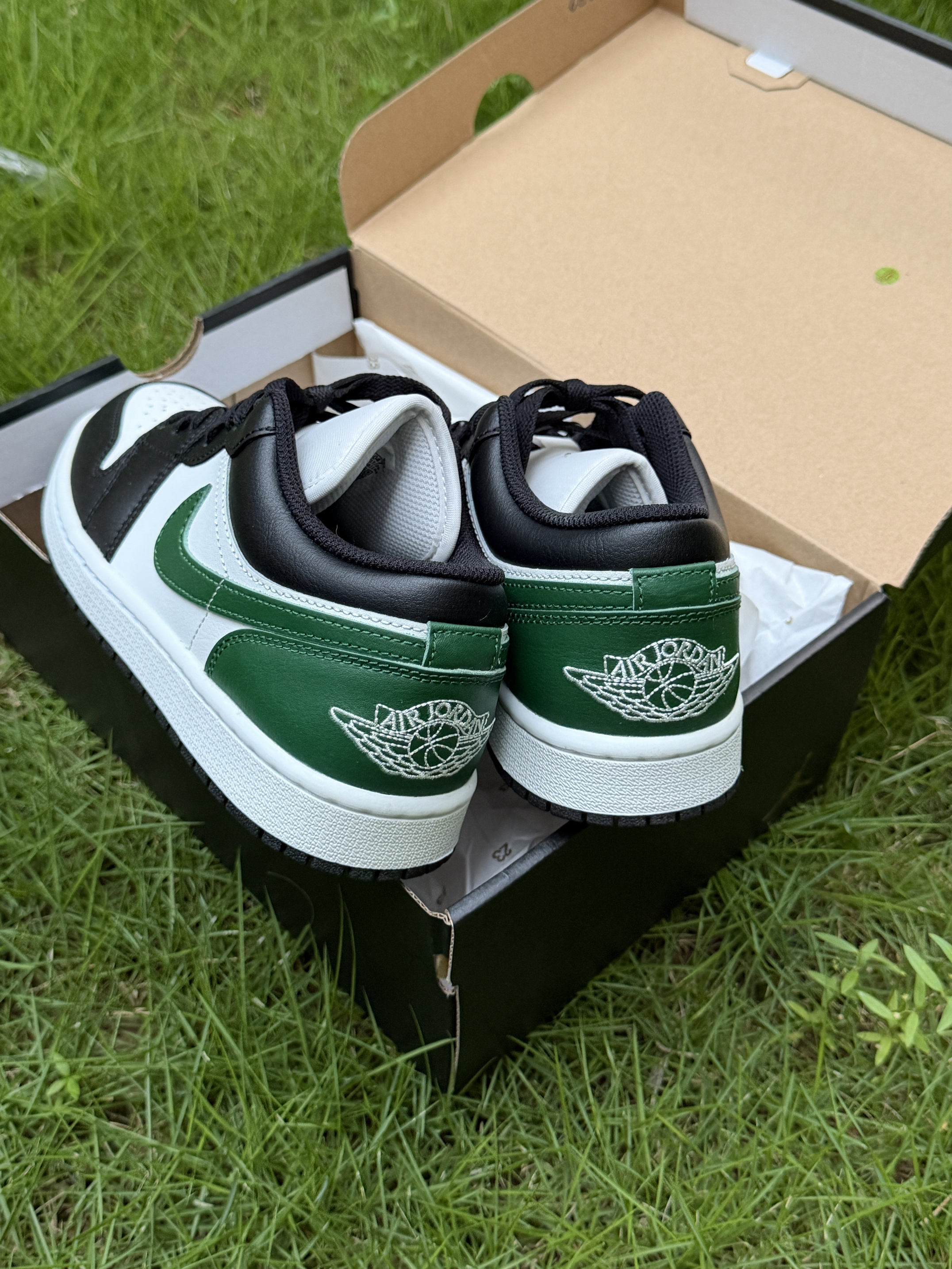 情侣鞋备选｜AJ1 Low黑绿
