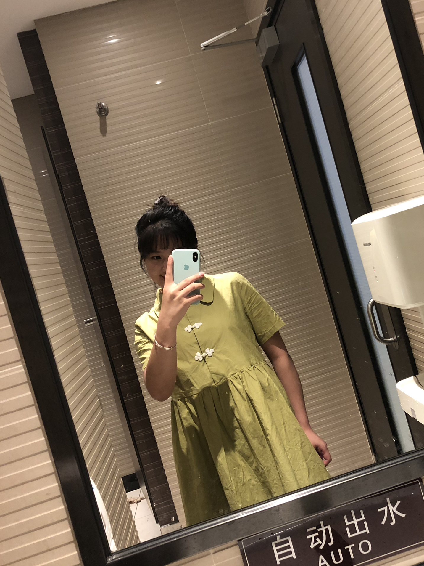假期出游穿搭 | 当我用奶黄色💛开启在合肥的一天!
