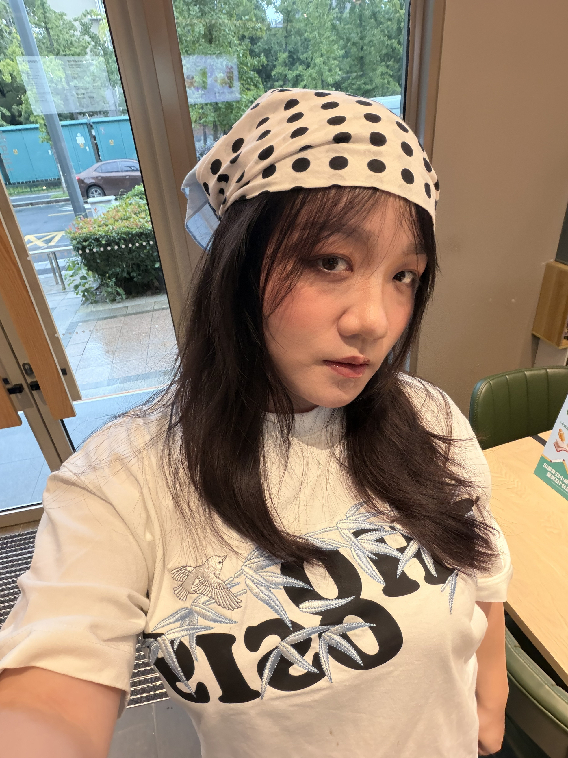 超美穿大胆色系假期出去玩