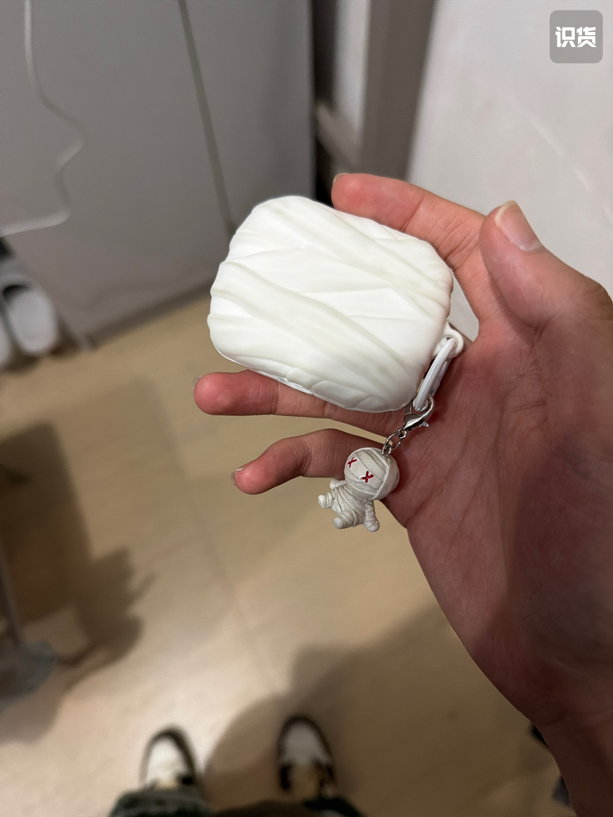 是全新正品，同时也是最底价，识货牛逼