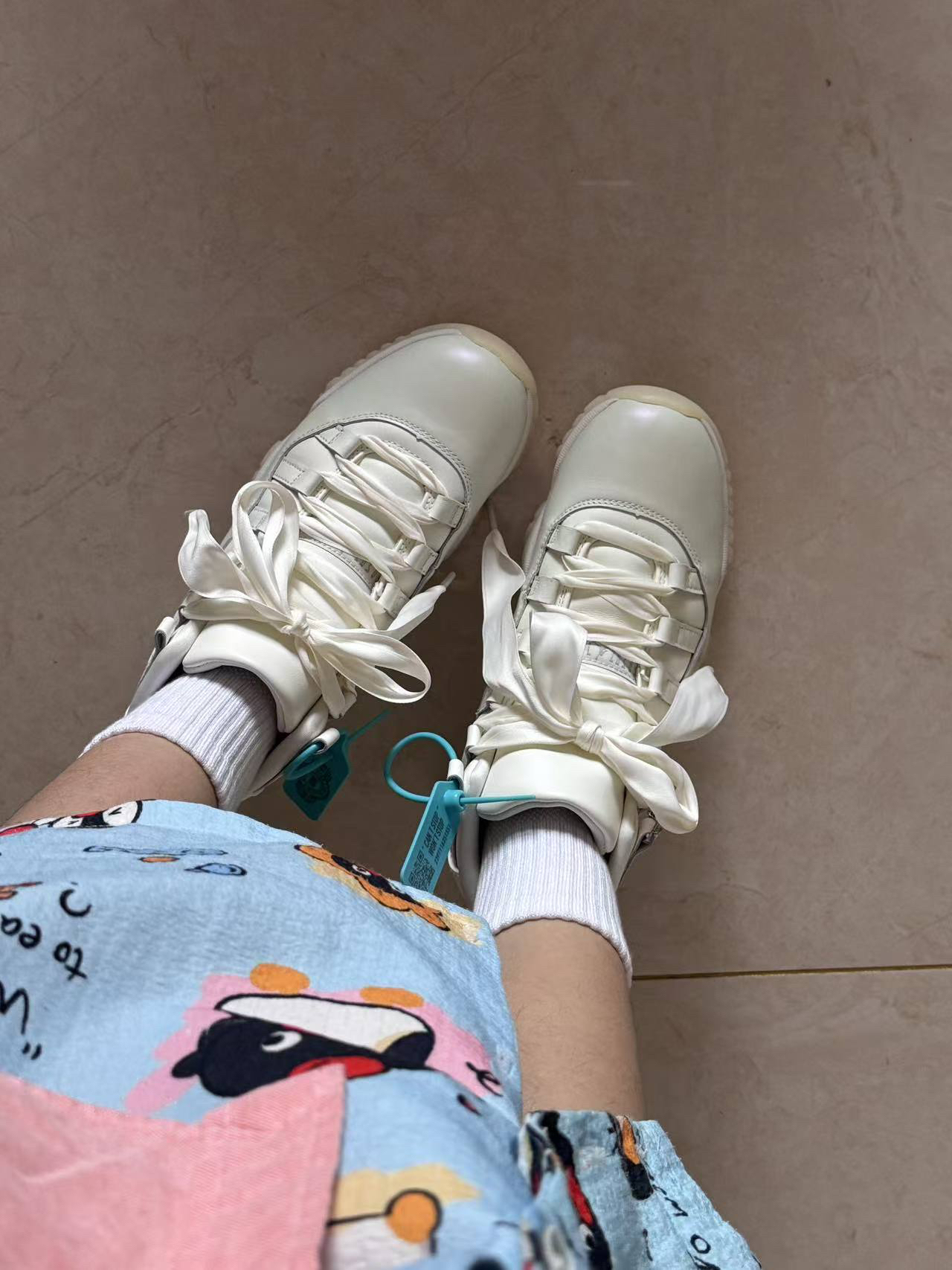 aj11白色