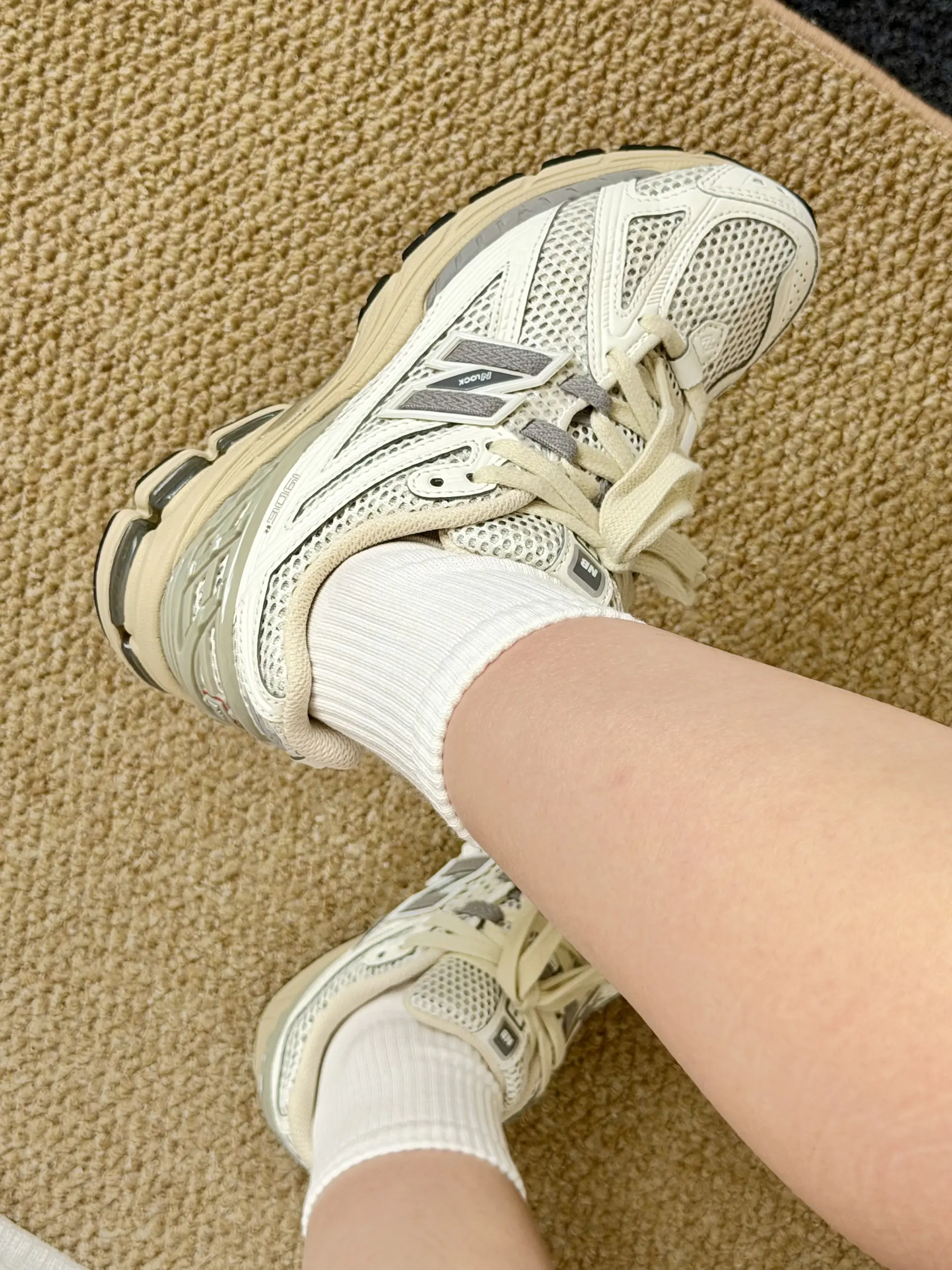 爱你老己 ˗ˋˏᰔᩚˎˊ˗ 软fufu白棉袜搭老爹鞋太舒服啦!!