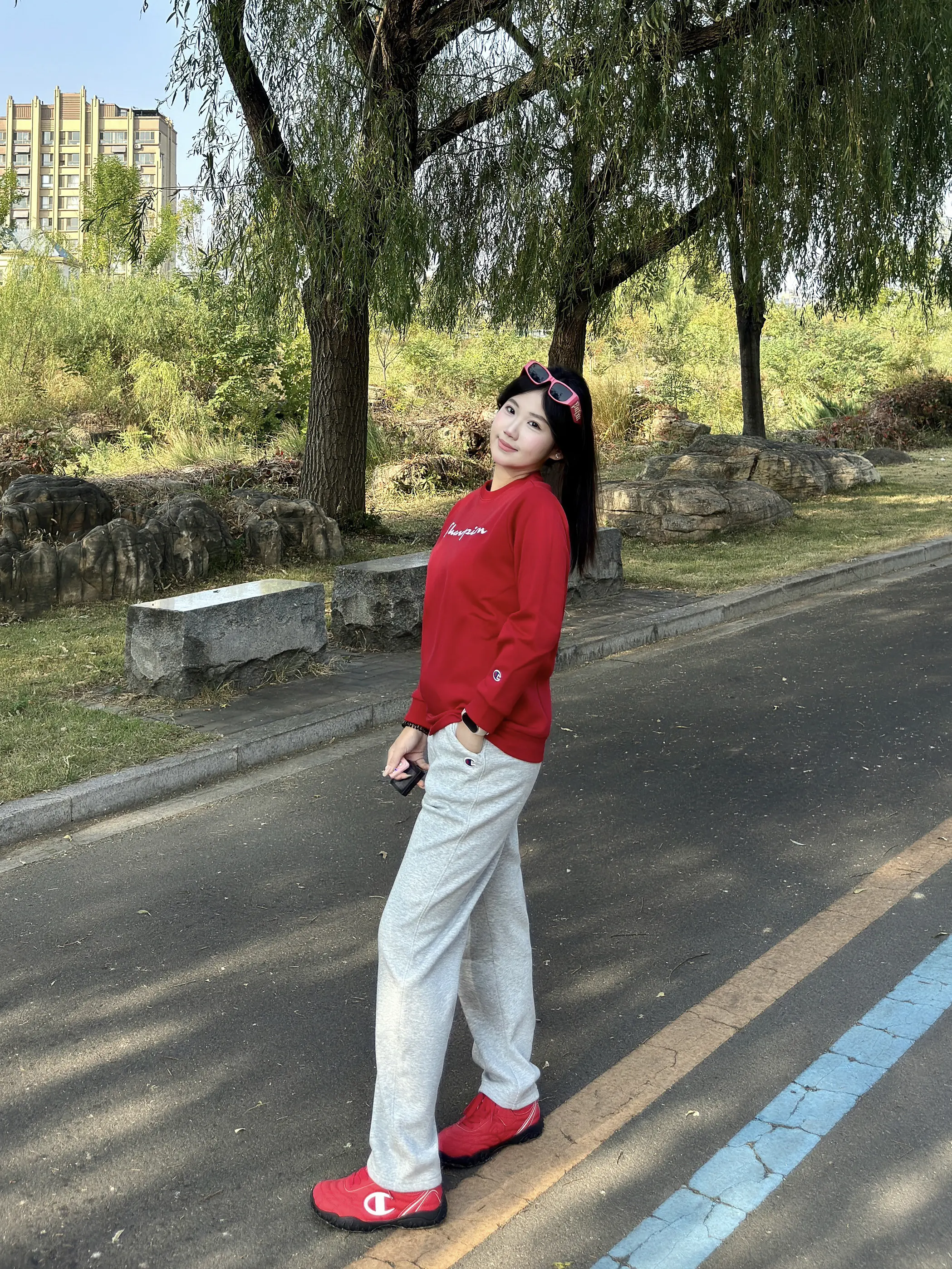 不是吧冠军童装🏆介套多巴胺红也太有活力了🟥