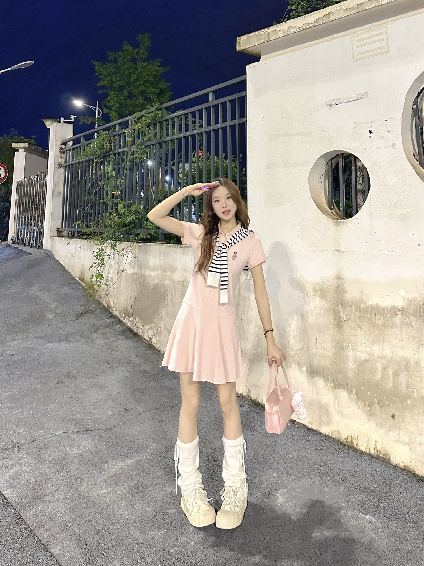 被粉色拿捏的一天!乖巧韩系OOTD