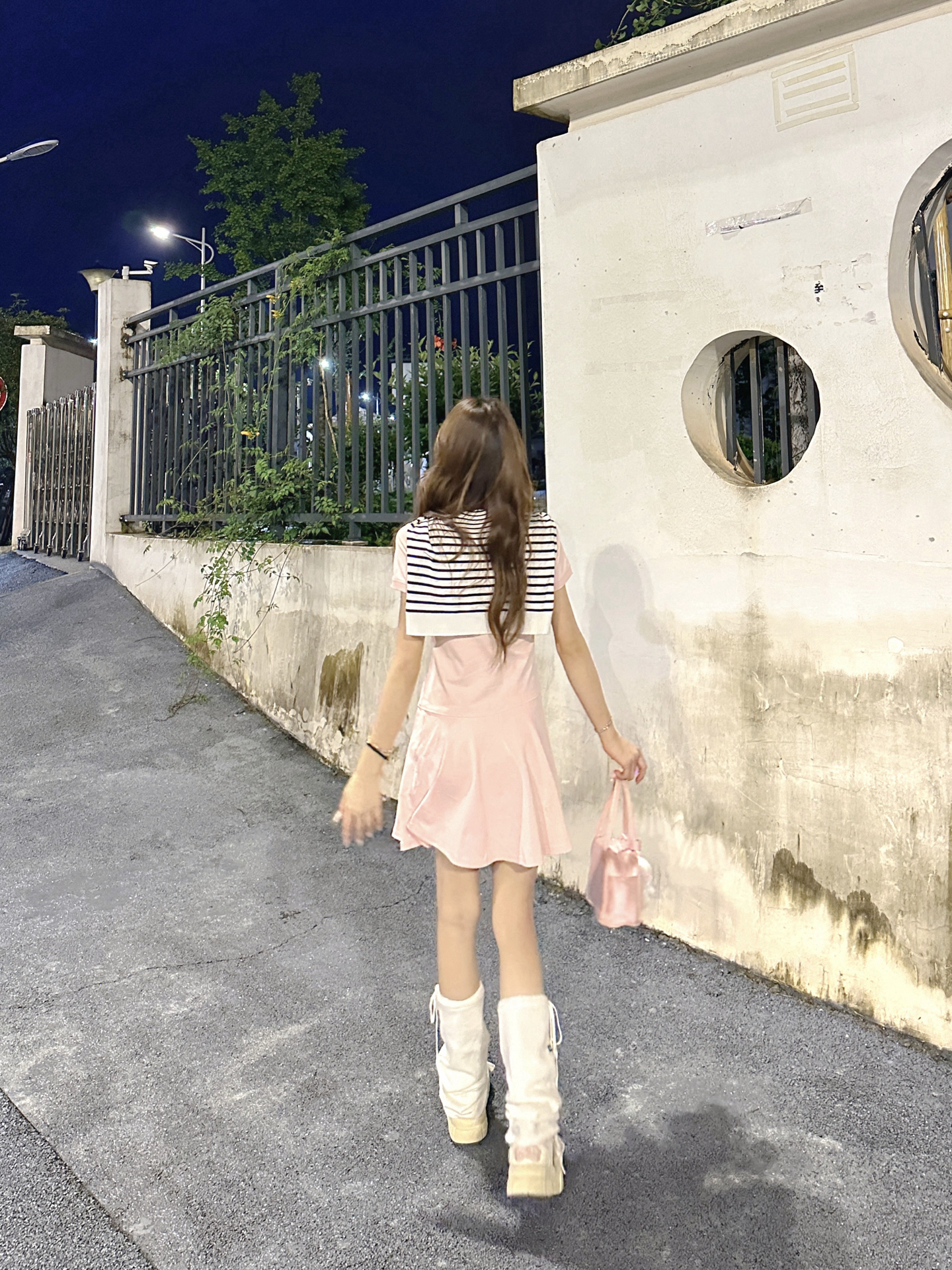 被粉色拿捏的一天!乖巧韩系OOTD