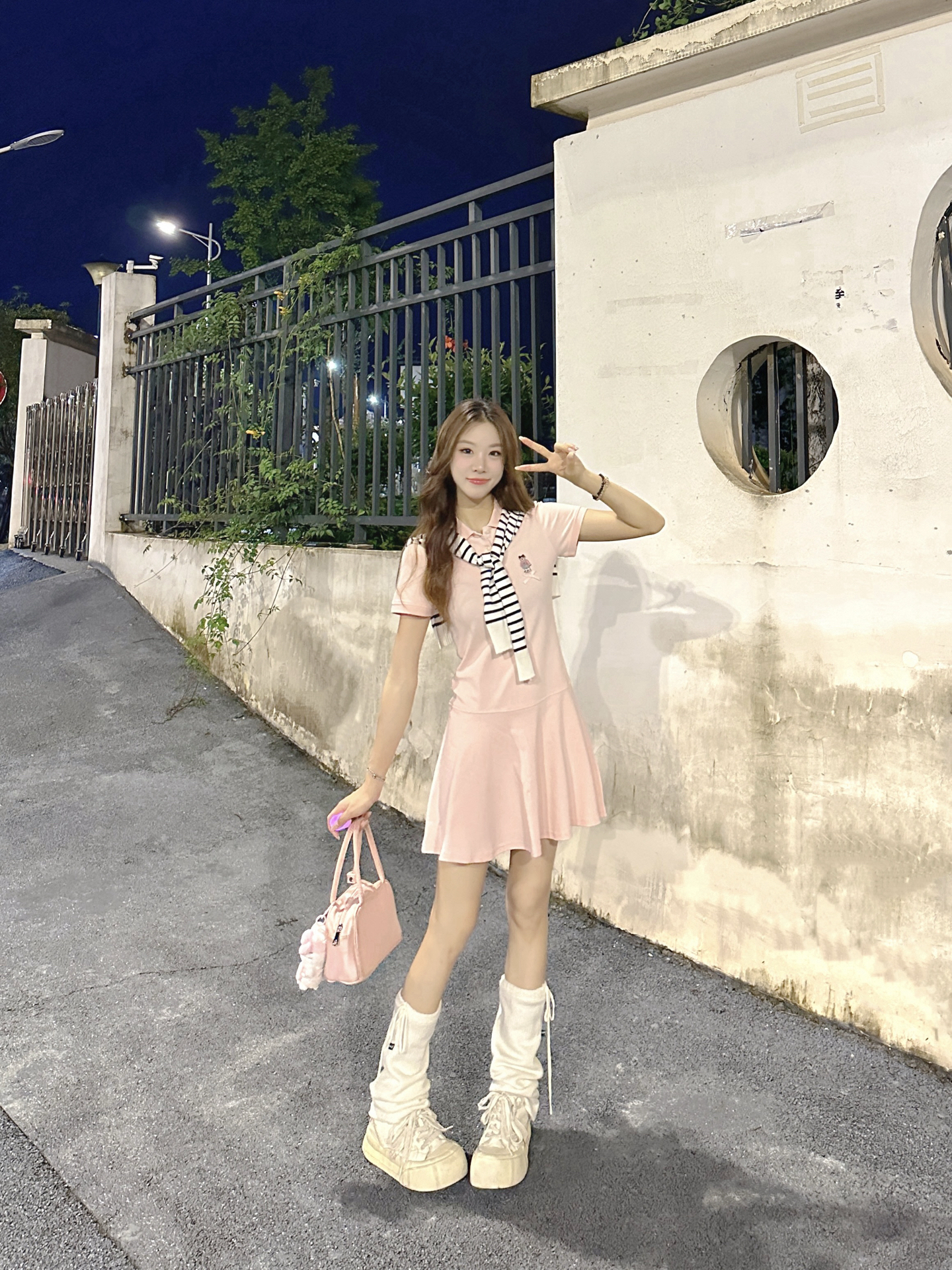 被粉色拿捏的一天!乖巧韩系OOTD