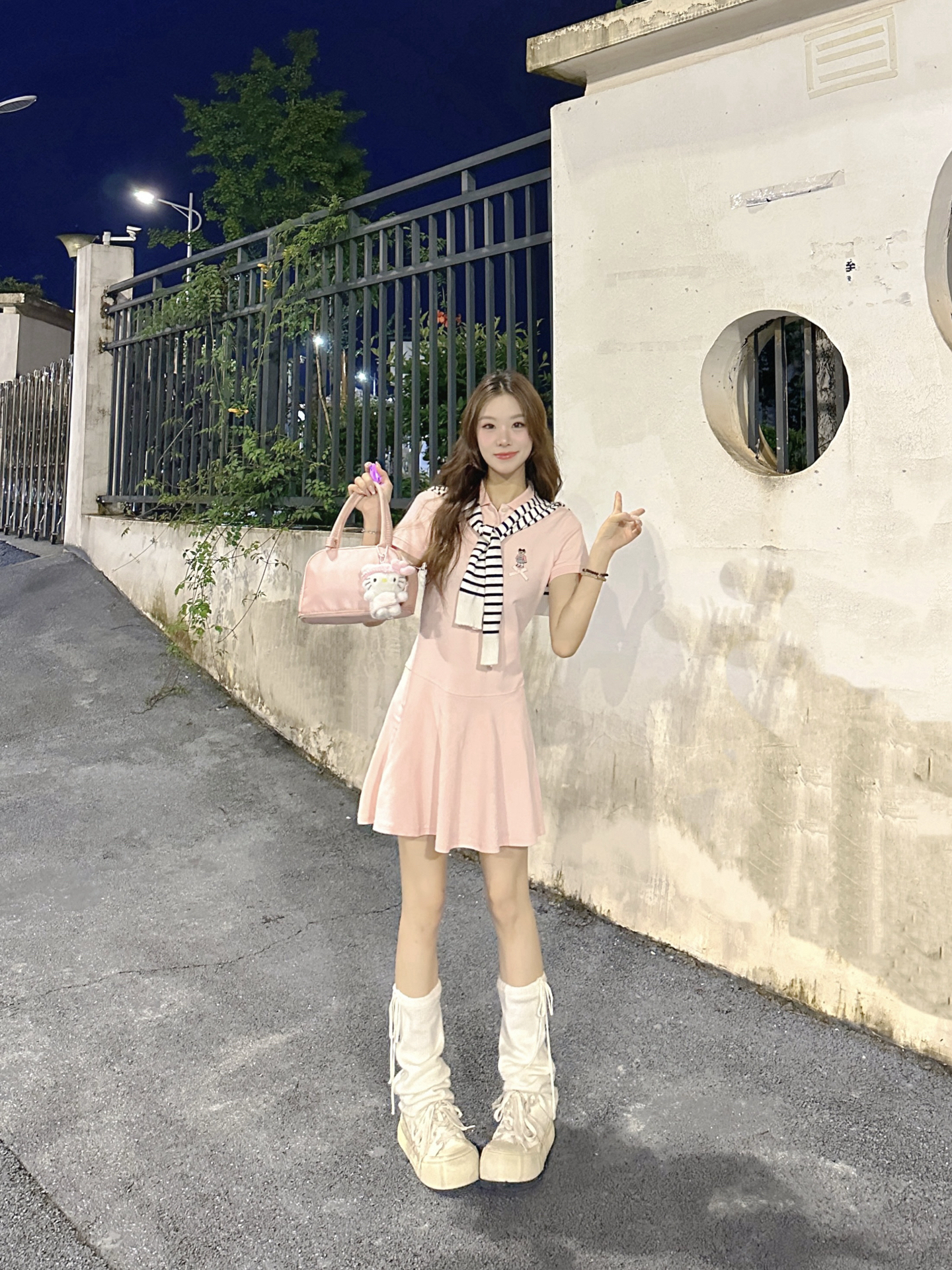 被粉色拿捏的一天!乖巧韩系OOTD