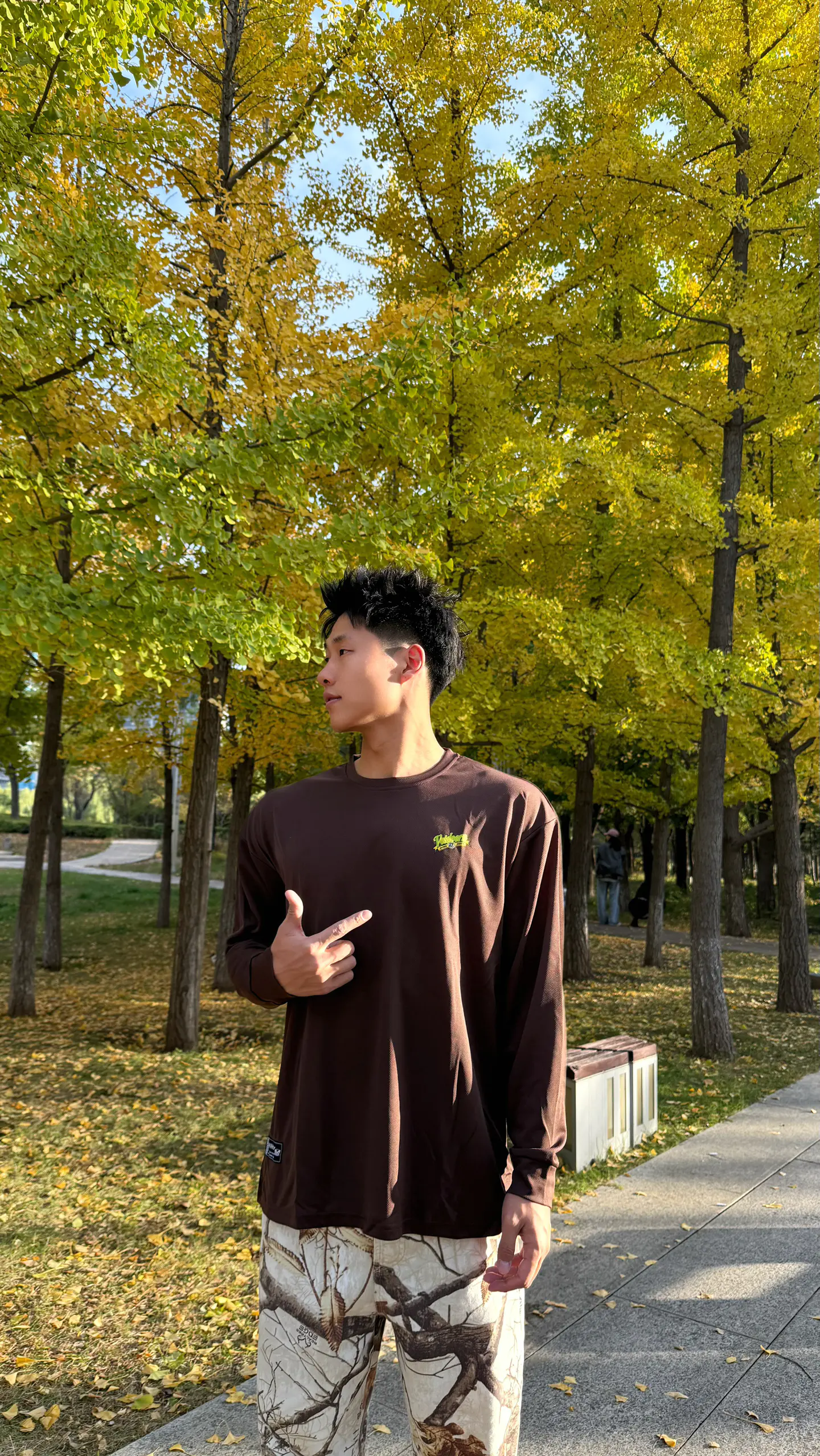 秋日户外松弛感|维动这件长袖太好穿🍂