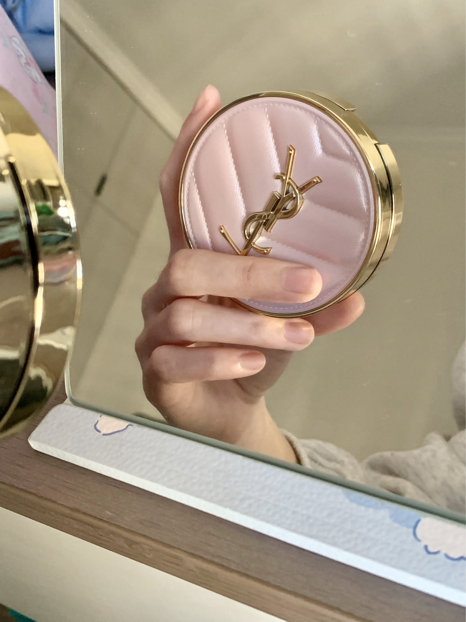 ysl你是会哄女孩子的！！🥺🥺