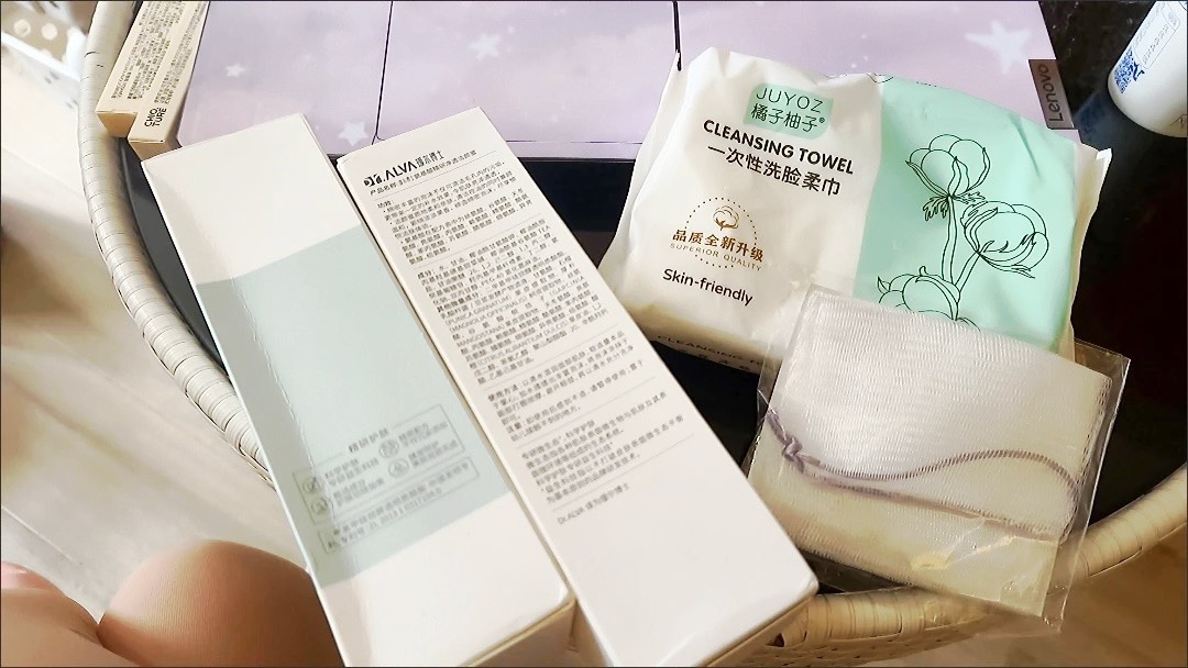 瑷尔博士洗面奶