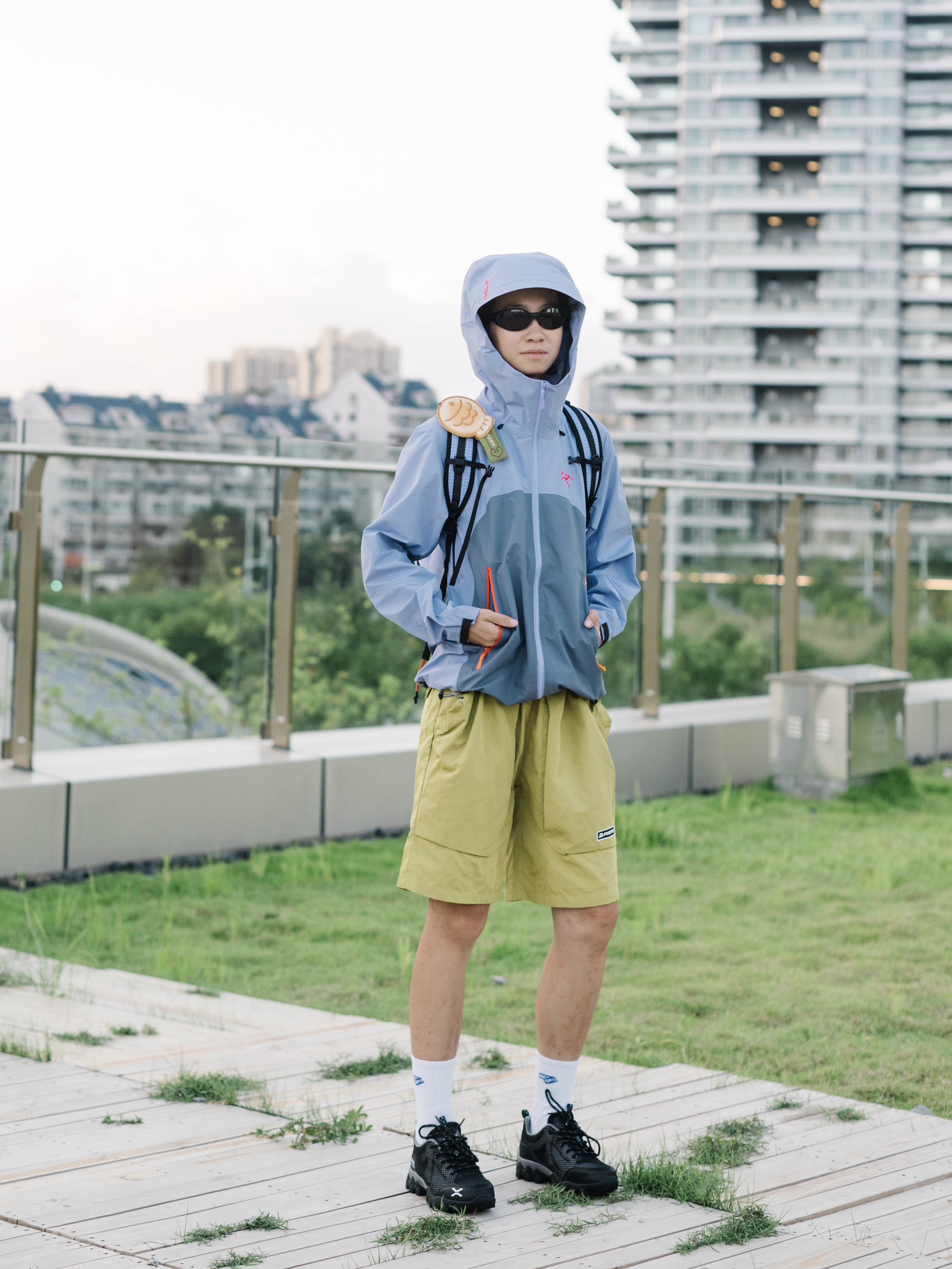 城市户外机能感穿搭来也