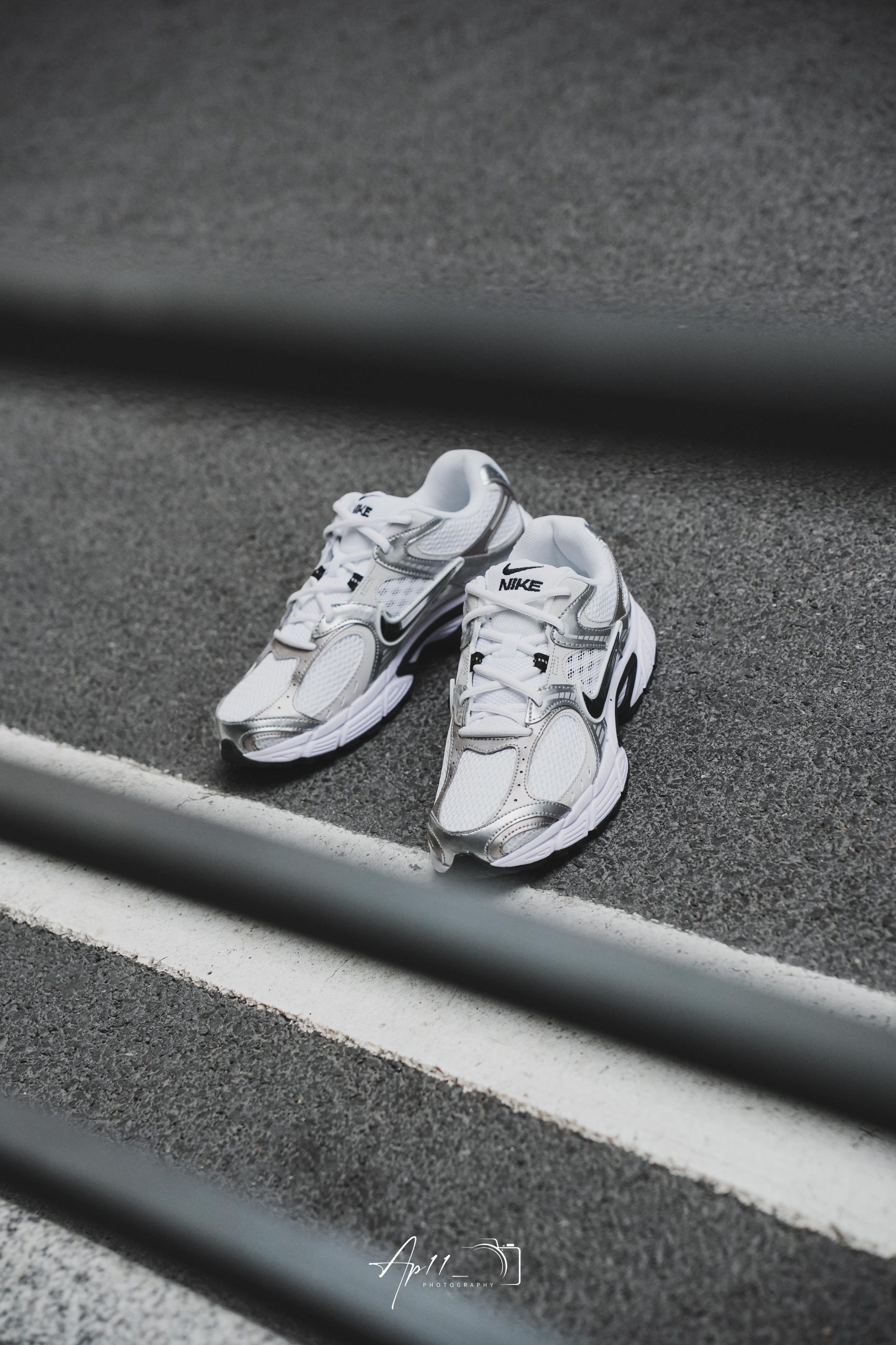 千禧风新造型！这次长这样！「NIKE V5 RNR」