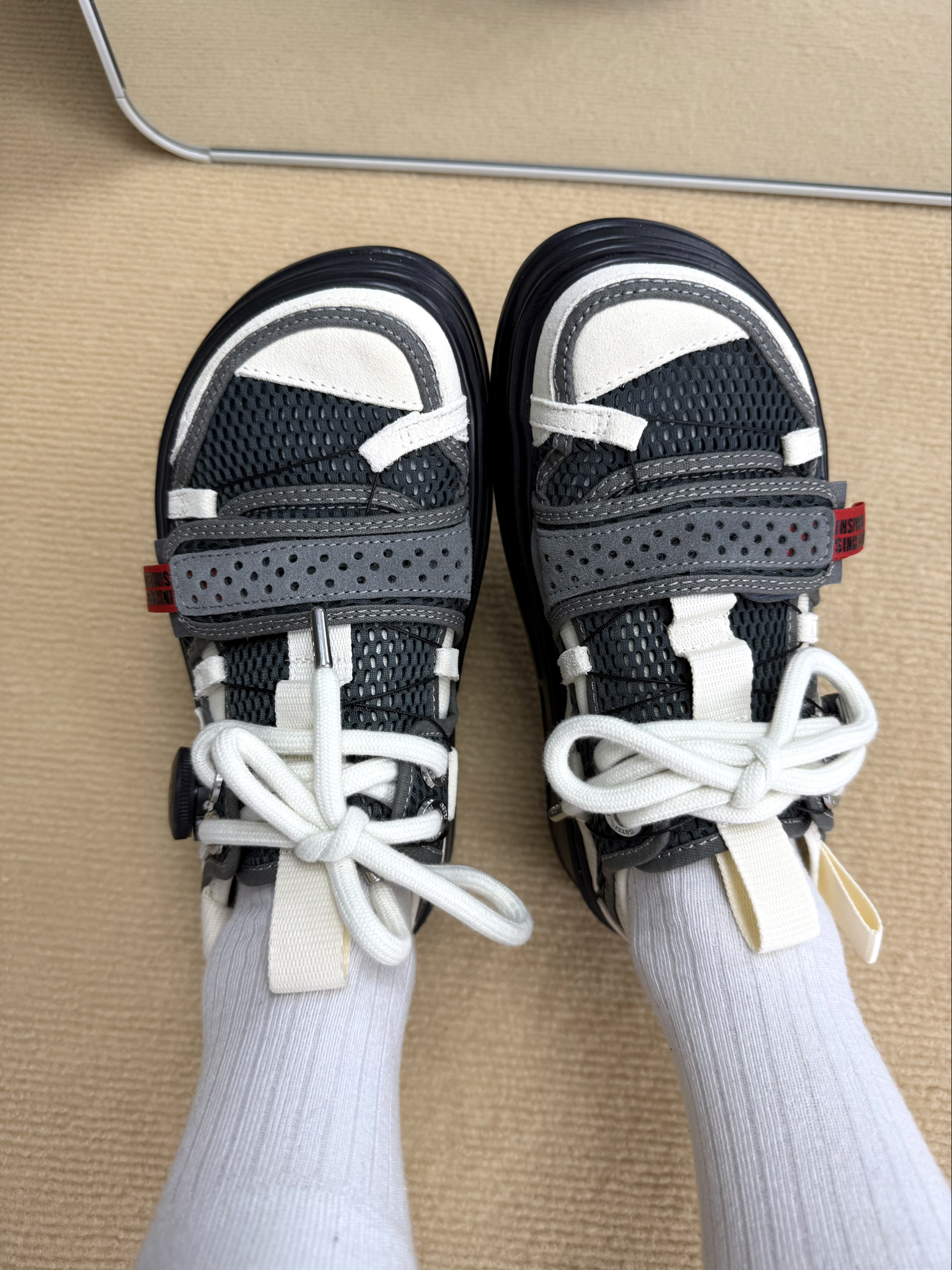 黑白配色丑萌鞋👟太好看了叭