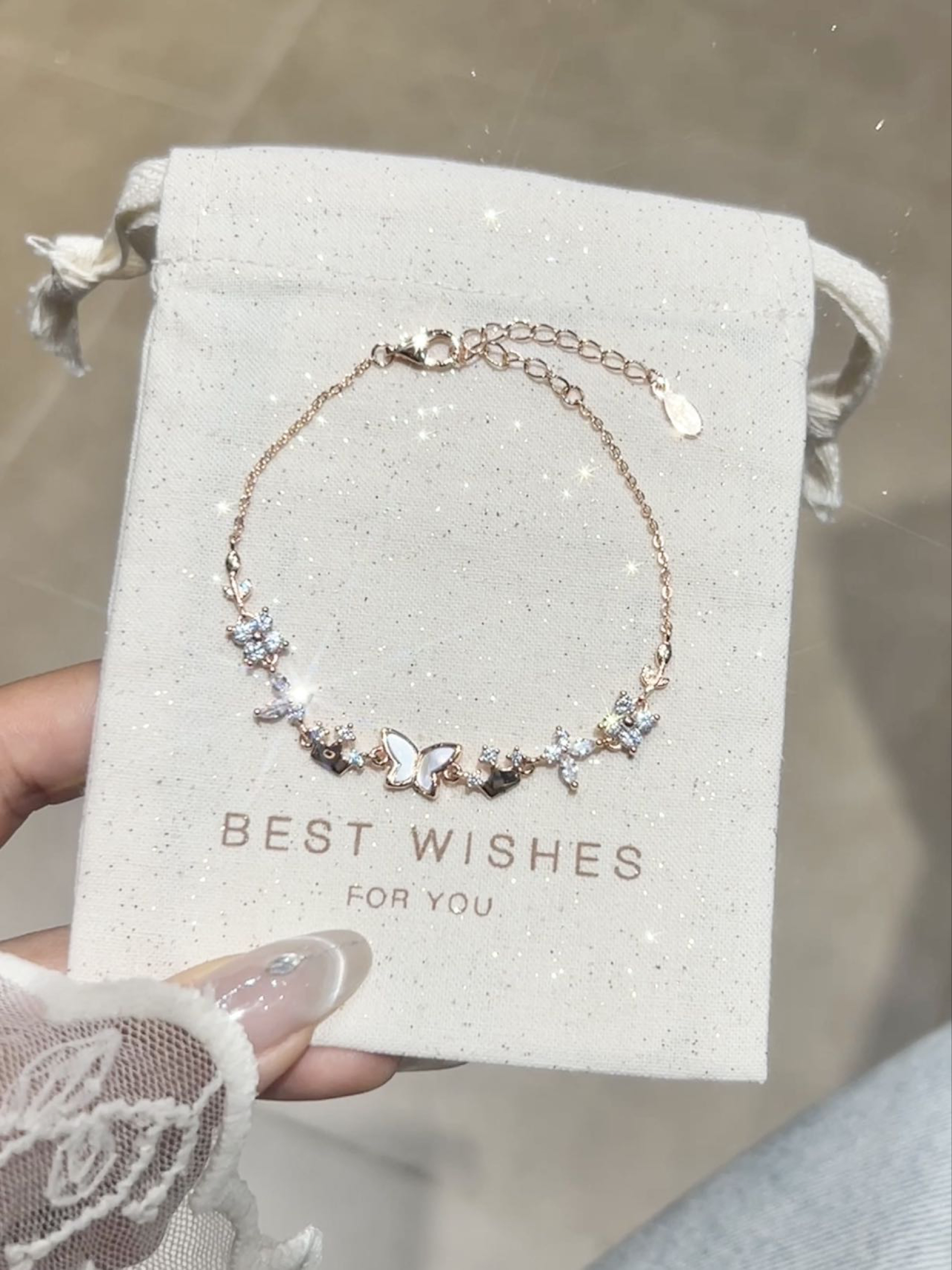 不是我夸张……bling bling的小蝴蝶才是夏日的梦中情链啊！！