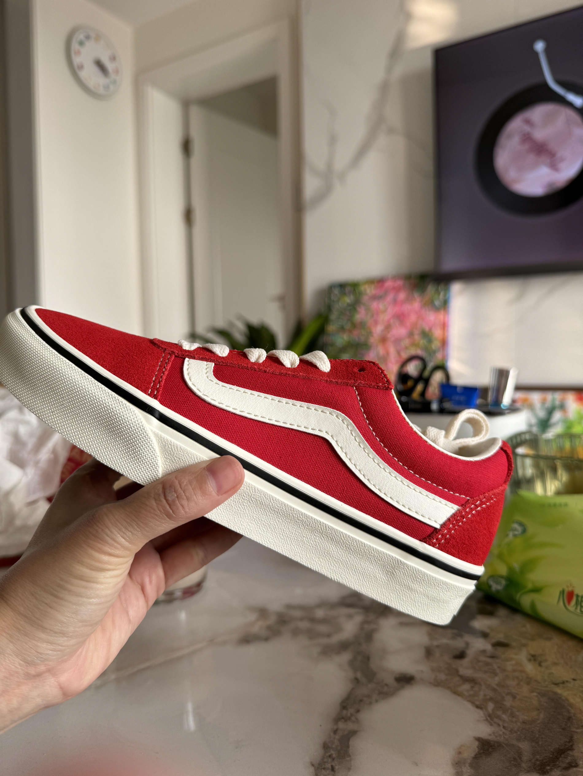 夏季的一抹Vans红