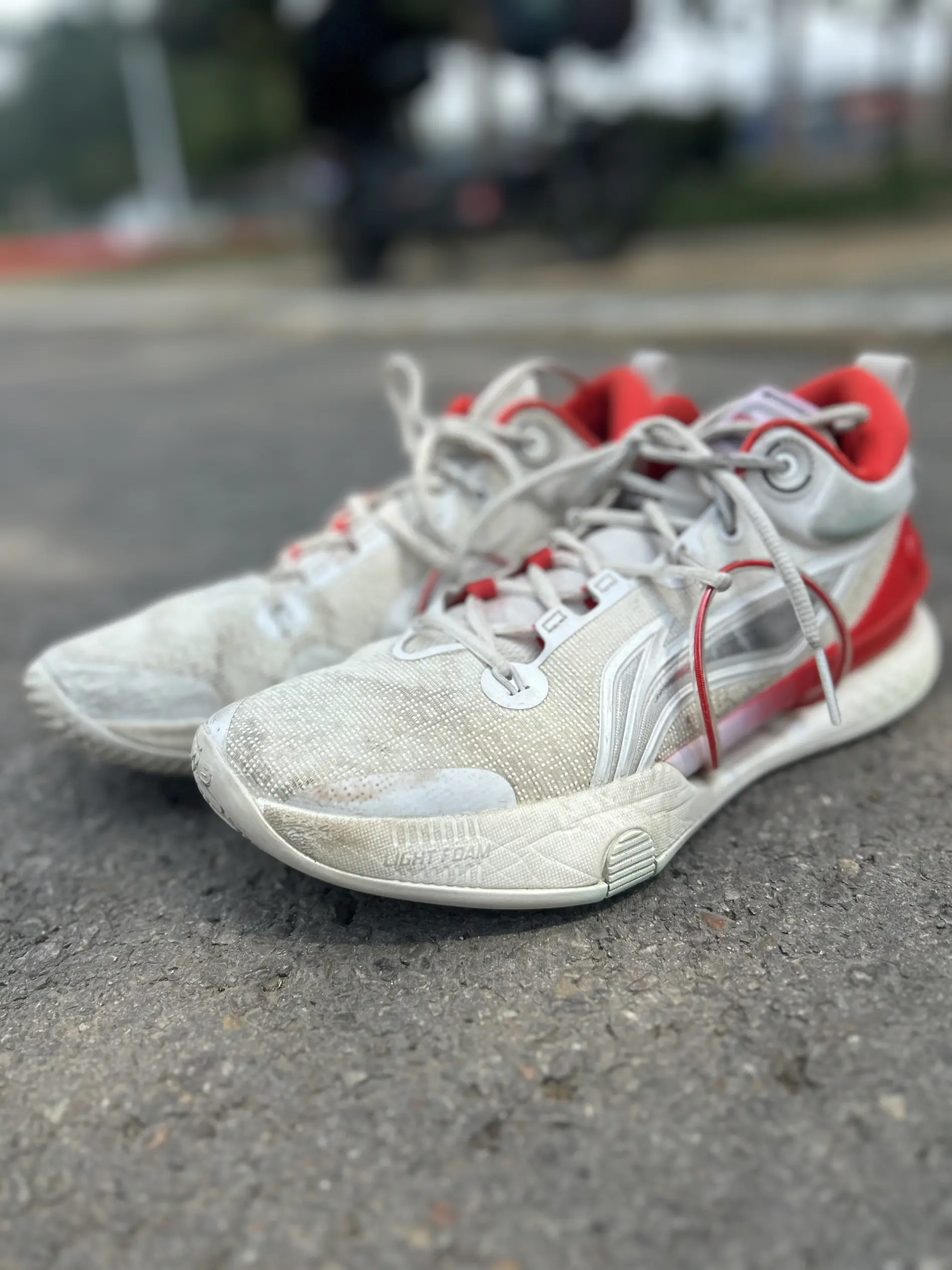 你现在看到的 是最早的一把神器—闪击八
