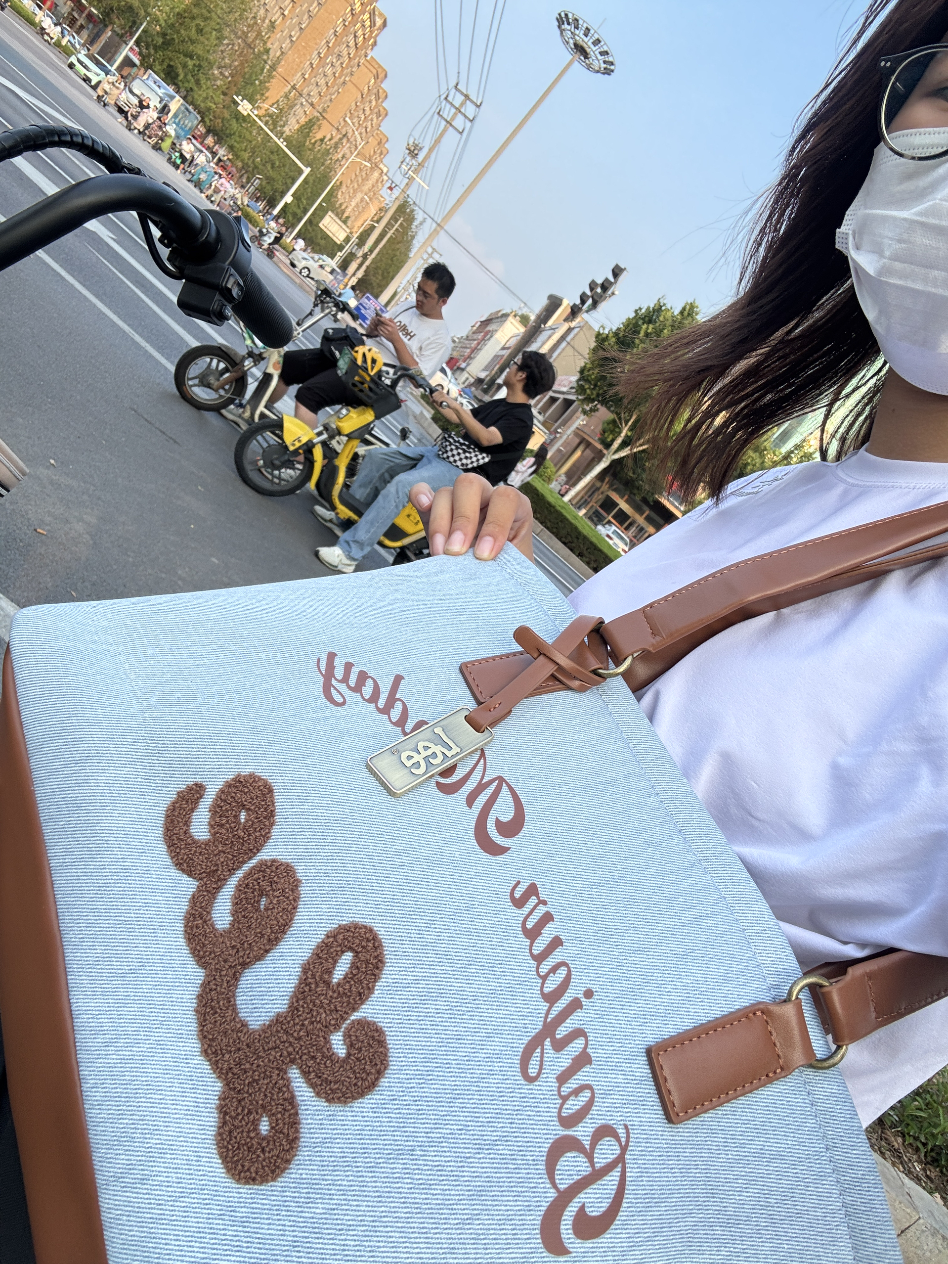 Lee 的包太好看啦！！