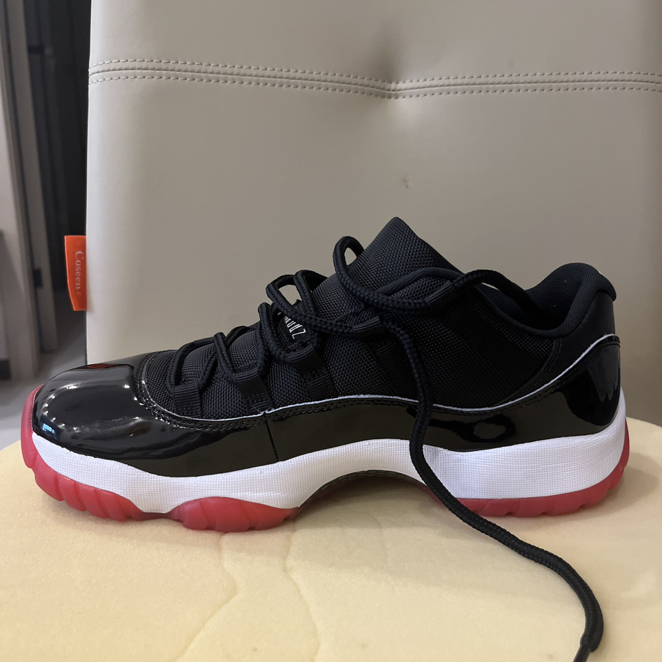 帅的👟球鞋名称：aj 11

📌是否偏码