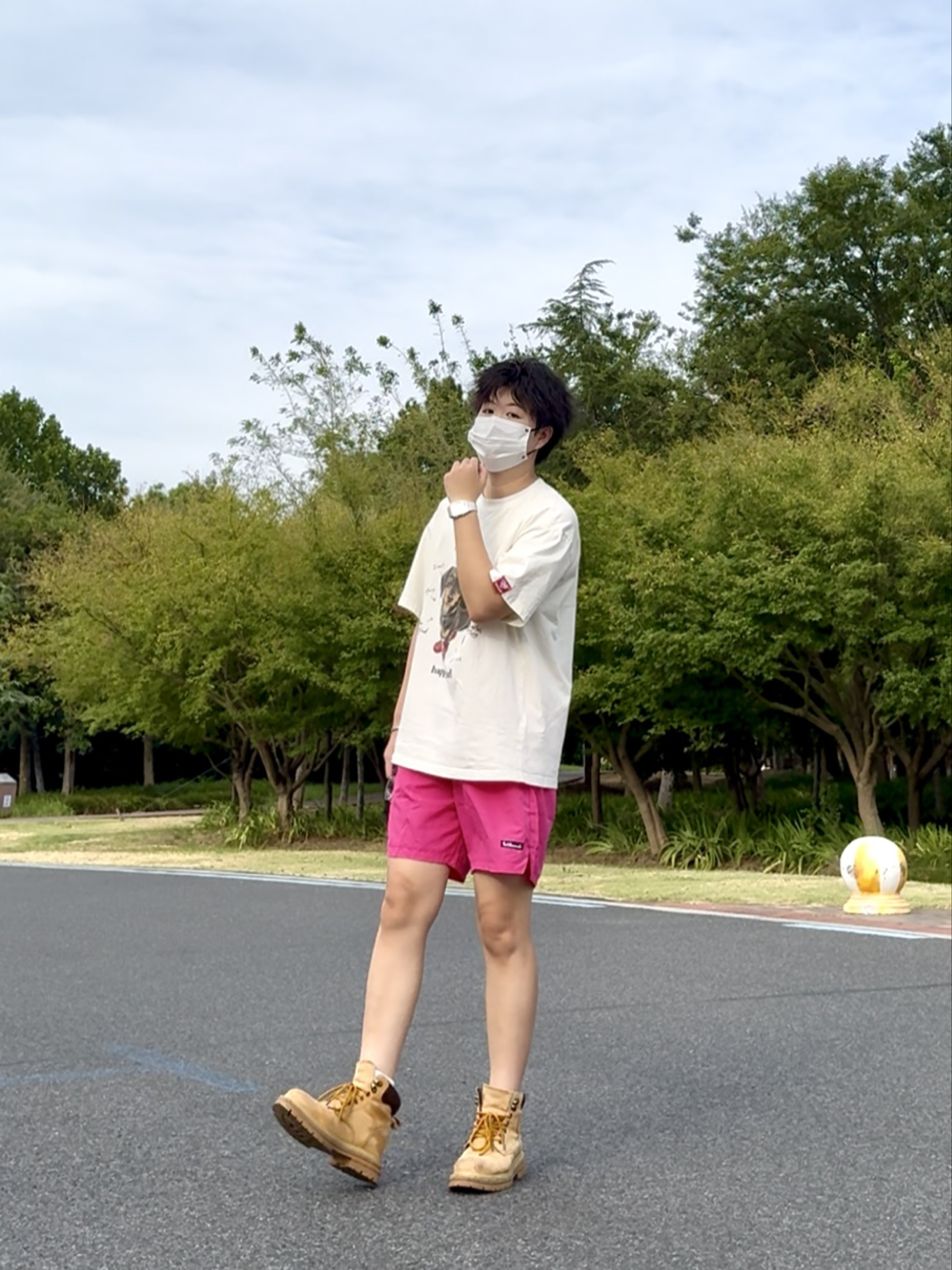 夏日清凉ootd｜粉色沙滩裤