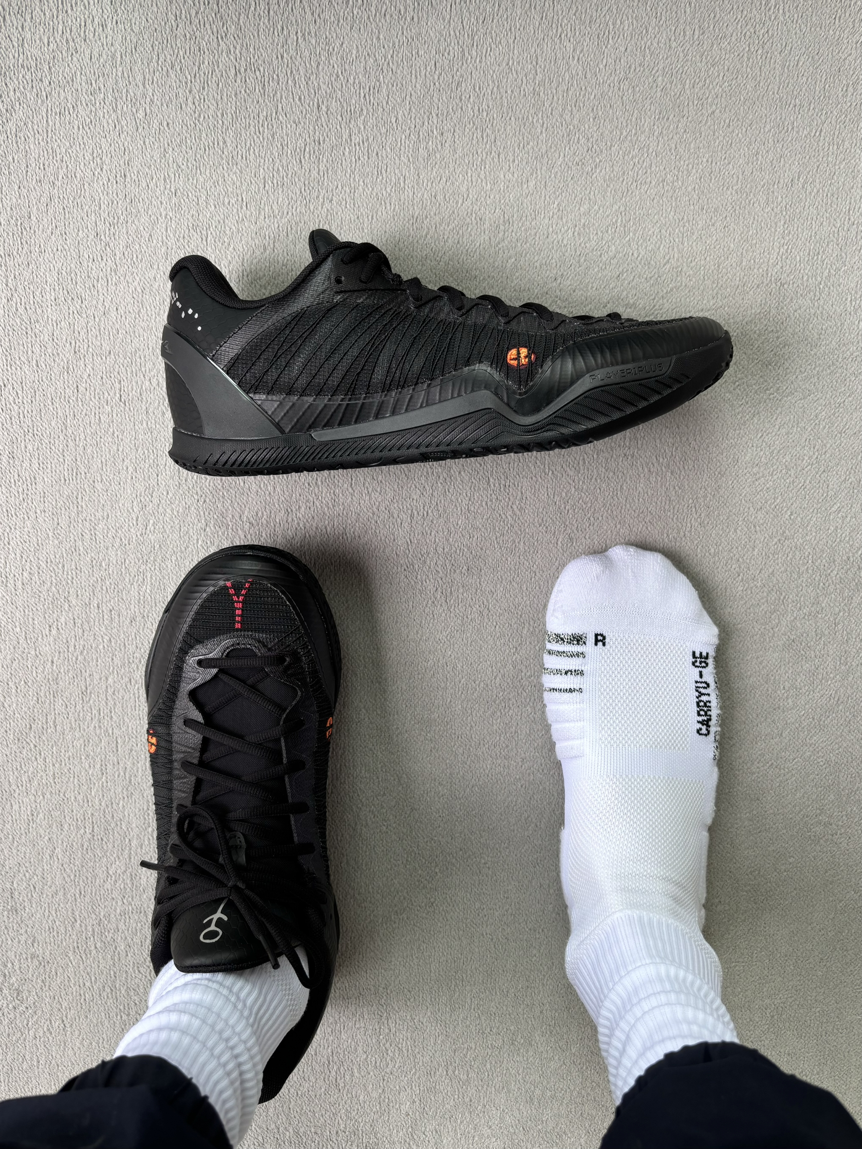 除了帅 还能用什么词形容这双鞋?