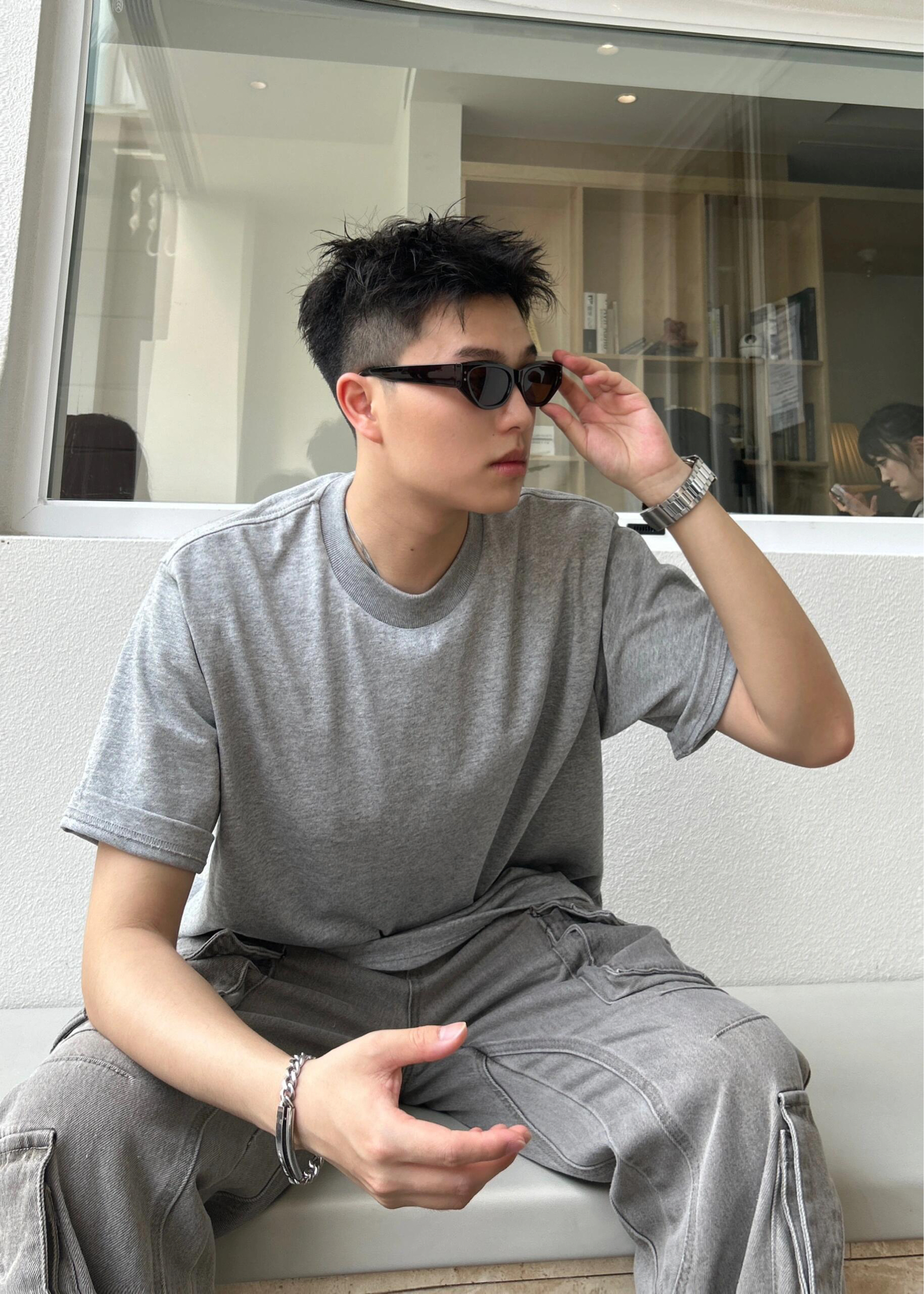 美式前刺发型是男生通杀密码