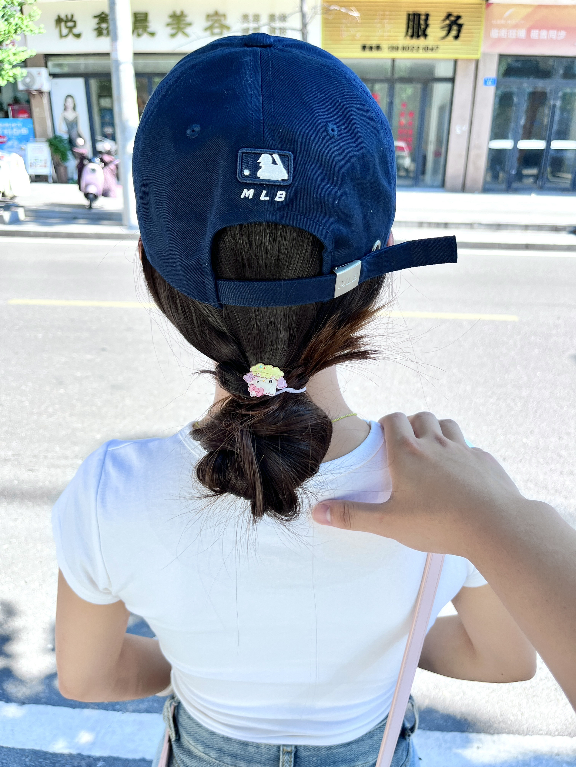 终于理解那些戴MLB帽子的人了……