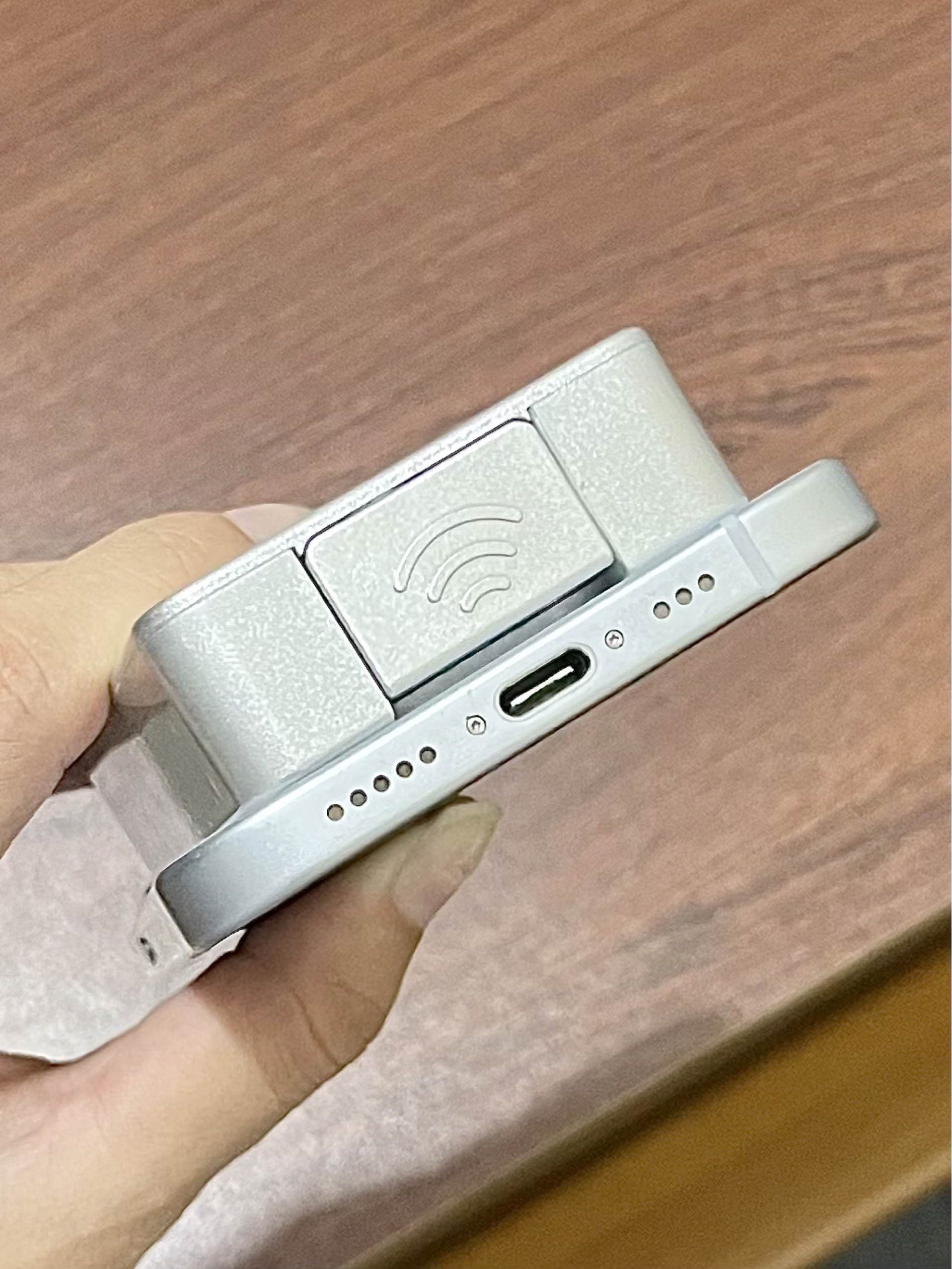 高中白月光男神身上的味道