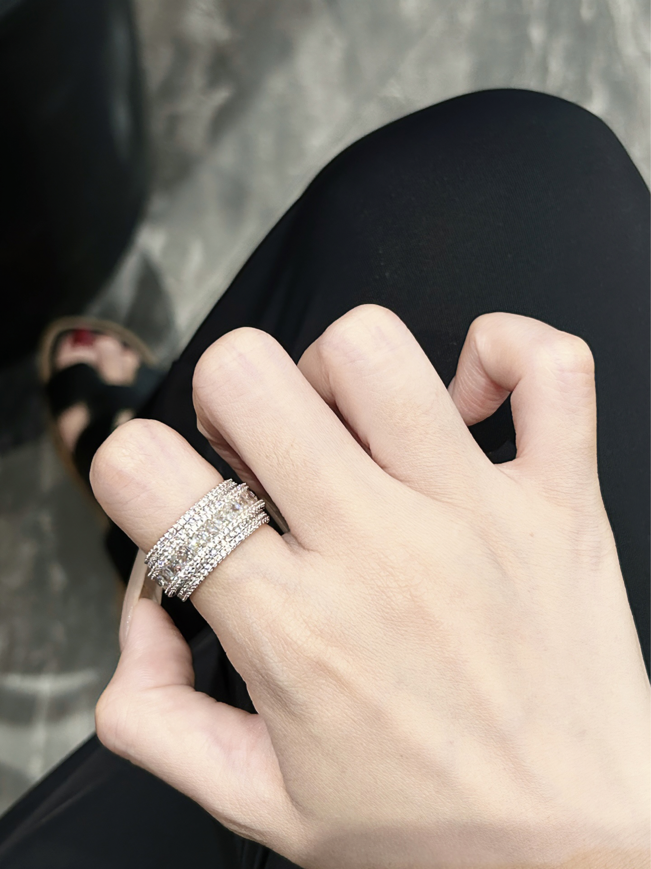 不费力get到王嘉尔同款戒指💍