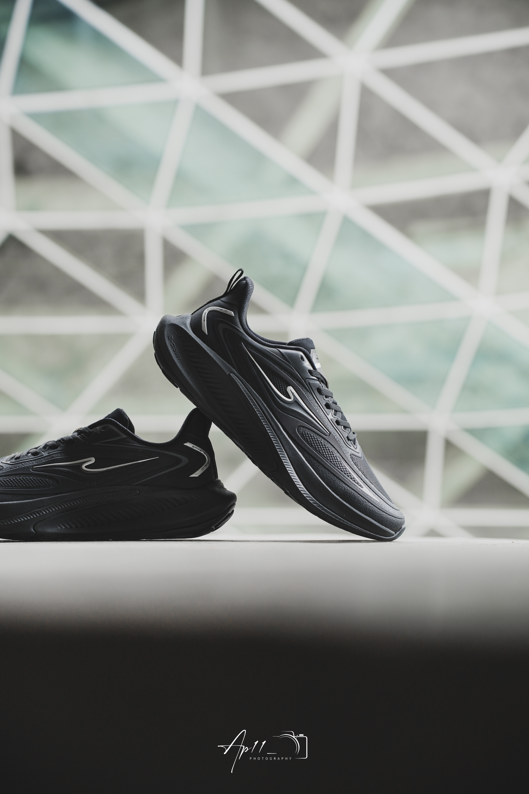 黑武士城市通勤跑鞋别太酷了呀我说!