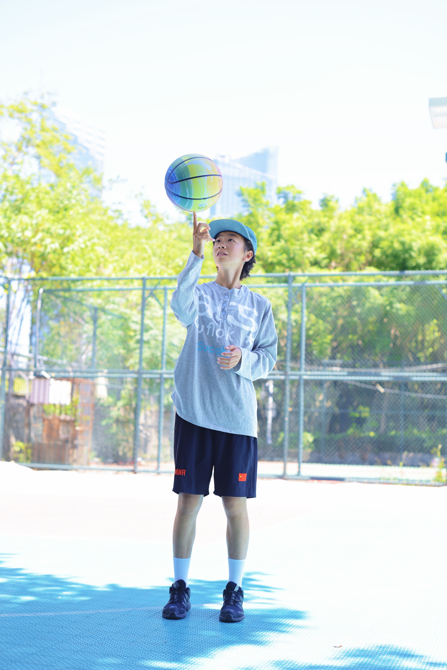 🏀 夏日彩虹球风穿搭｜七夕礼盒心动狙击！