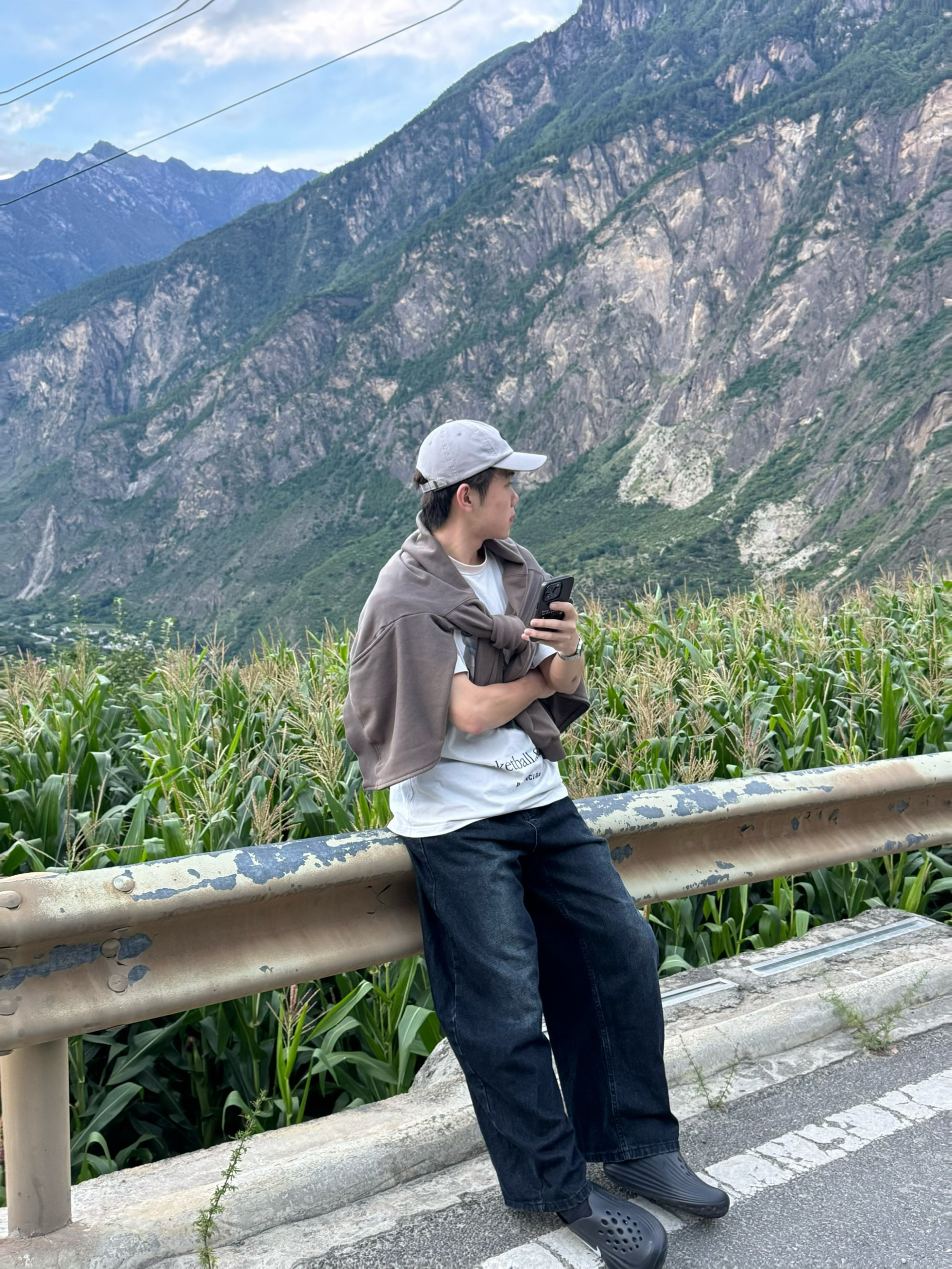 来到川西穿什么？