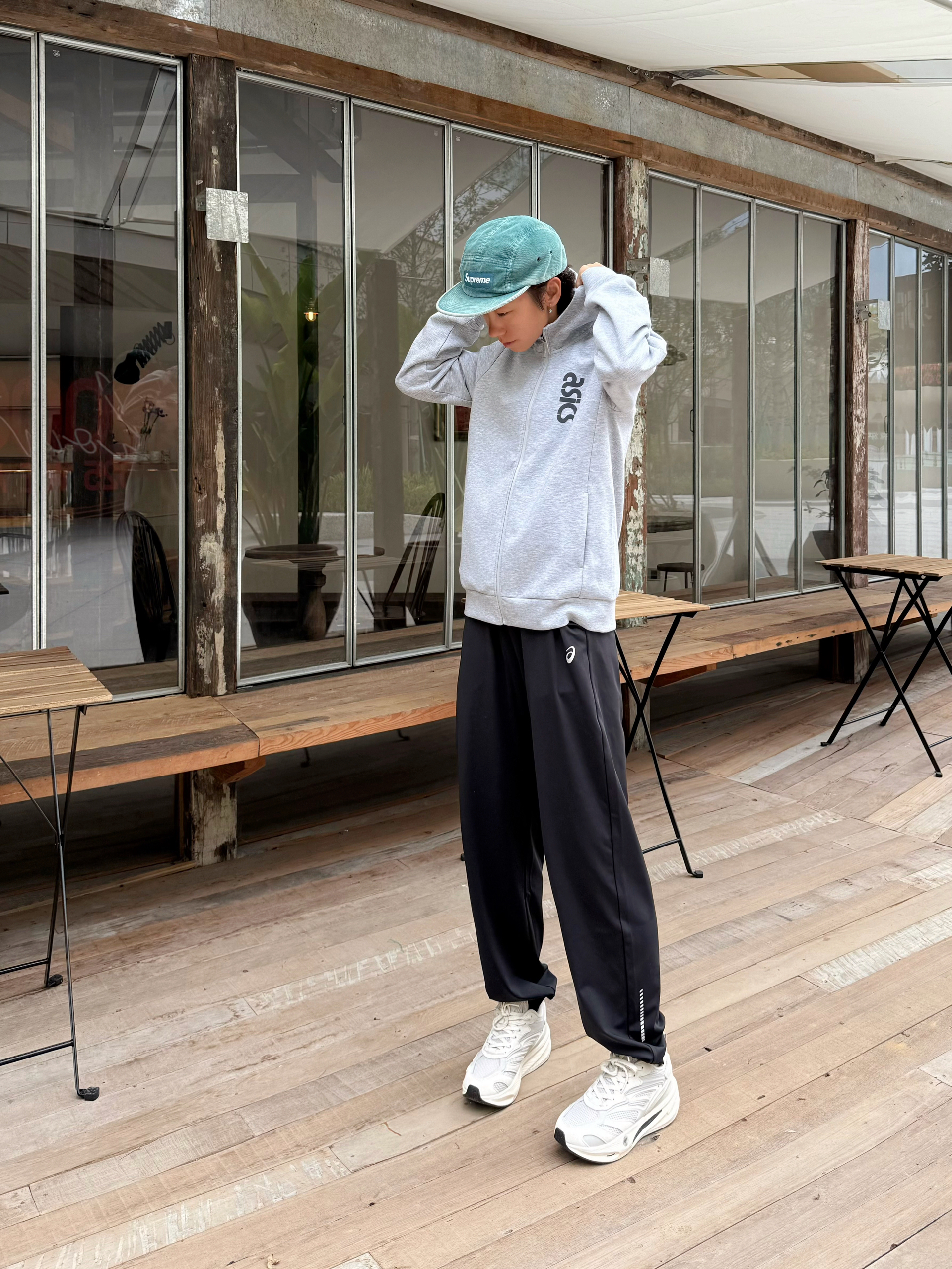 秋日松弛感运动穿搭来咯