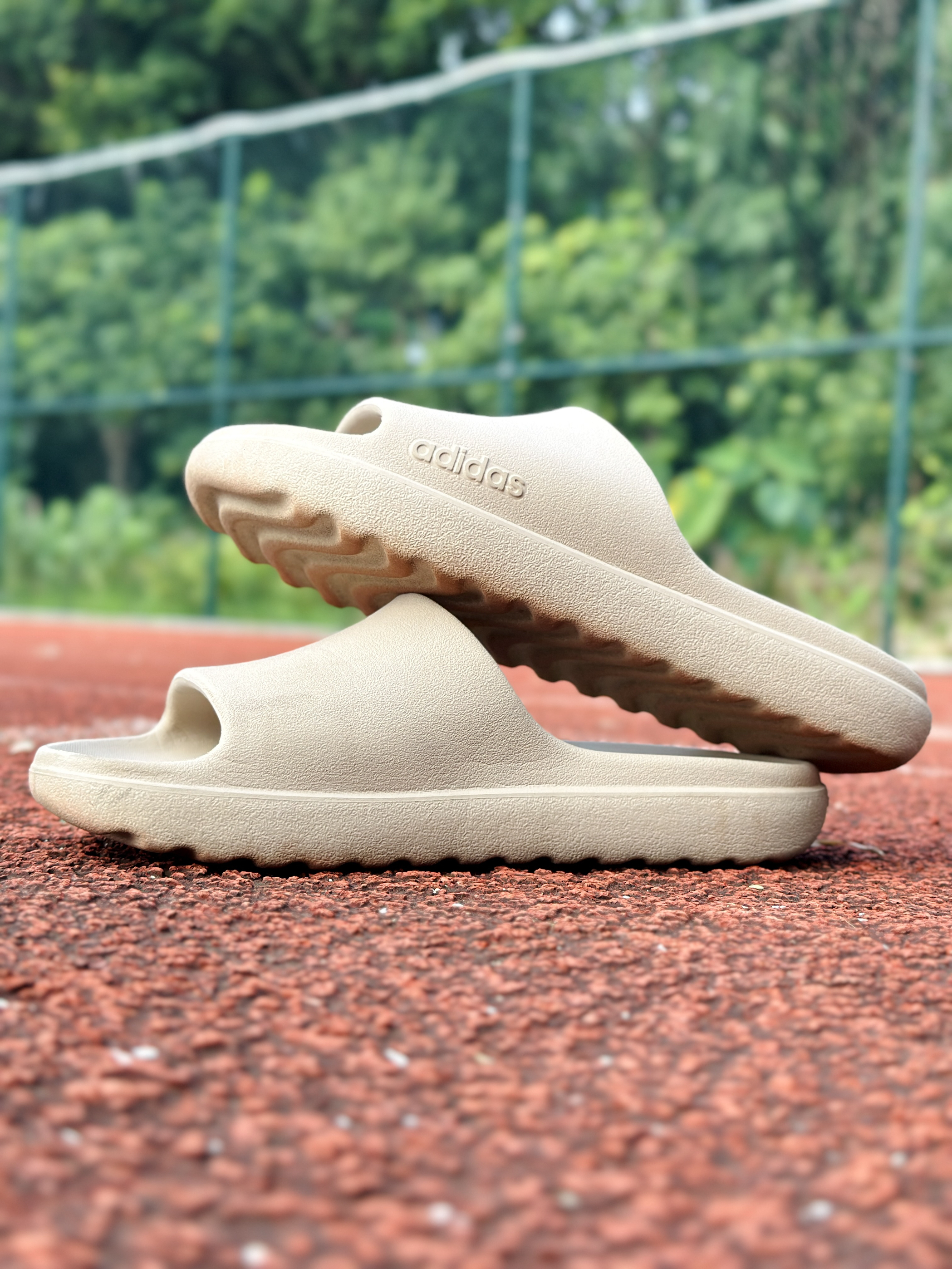 一眼就沦陷🥰 adidas这双拖鞋皇酷帅！！踩屎感满满