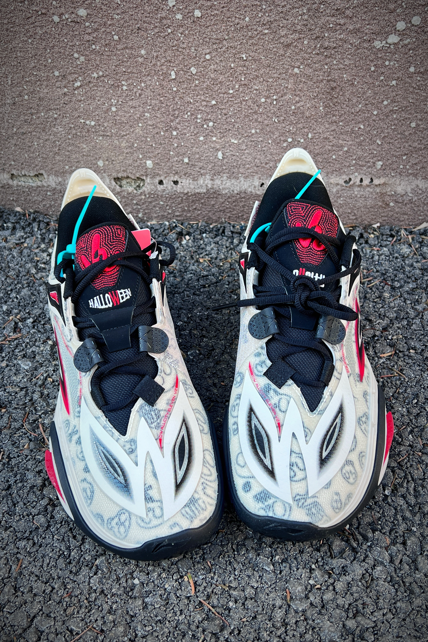 低帮鞋想兼顾灵活和保护性很难?韦德全城11 V2难道不是来打破偏见的?