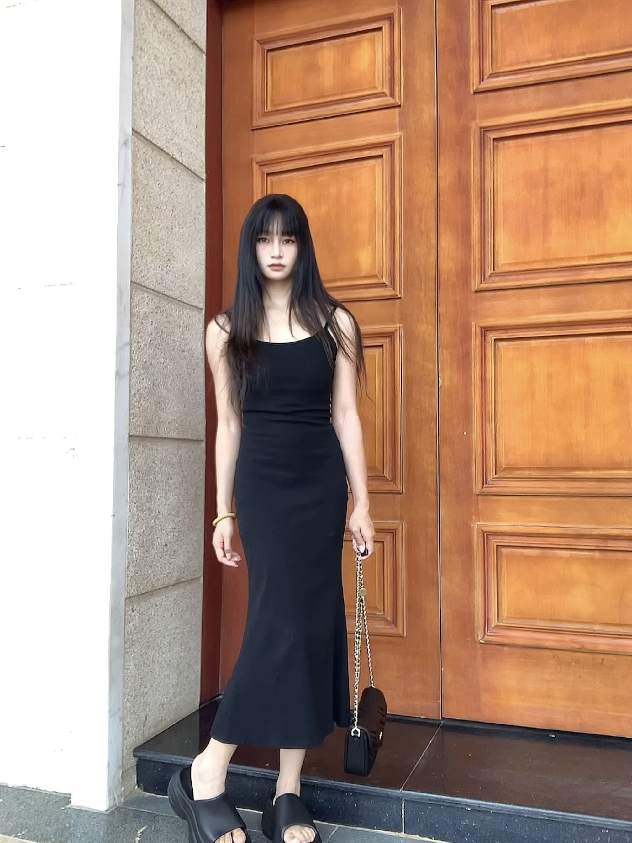 不懂一身黑的可惜了💬