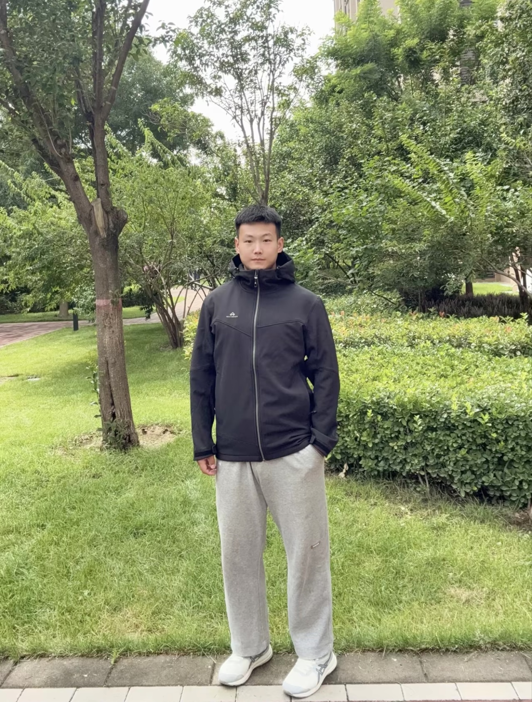 户外人狂喜！这件冲锋衣绝绝子✨