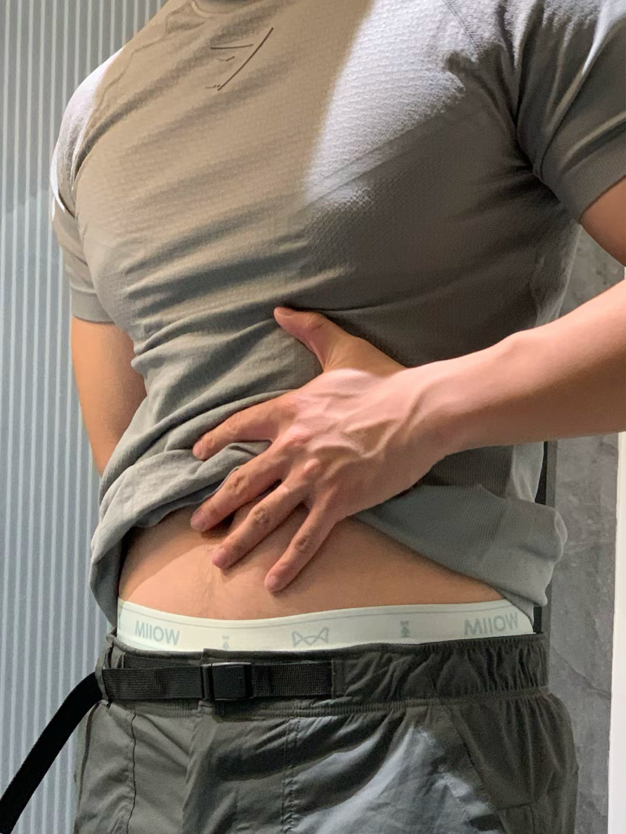 穿上就像挂空档｜猛男配它真的绝
