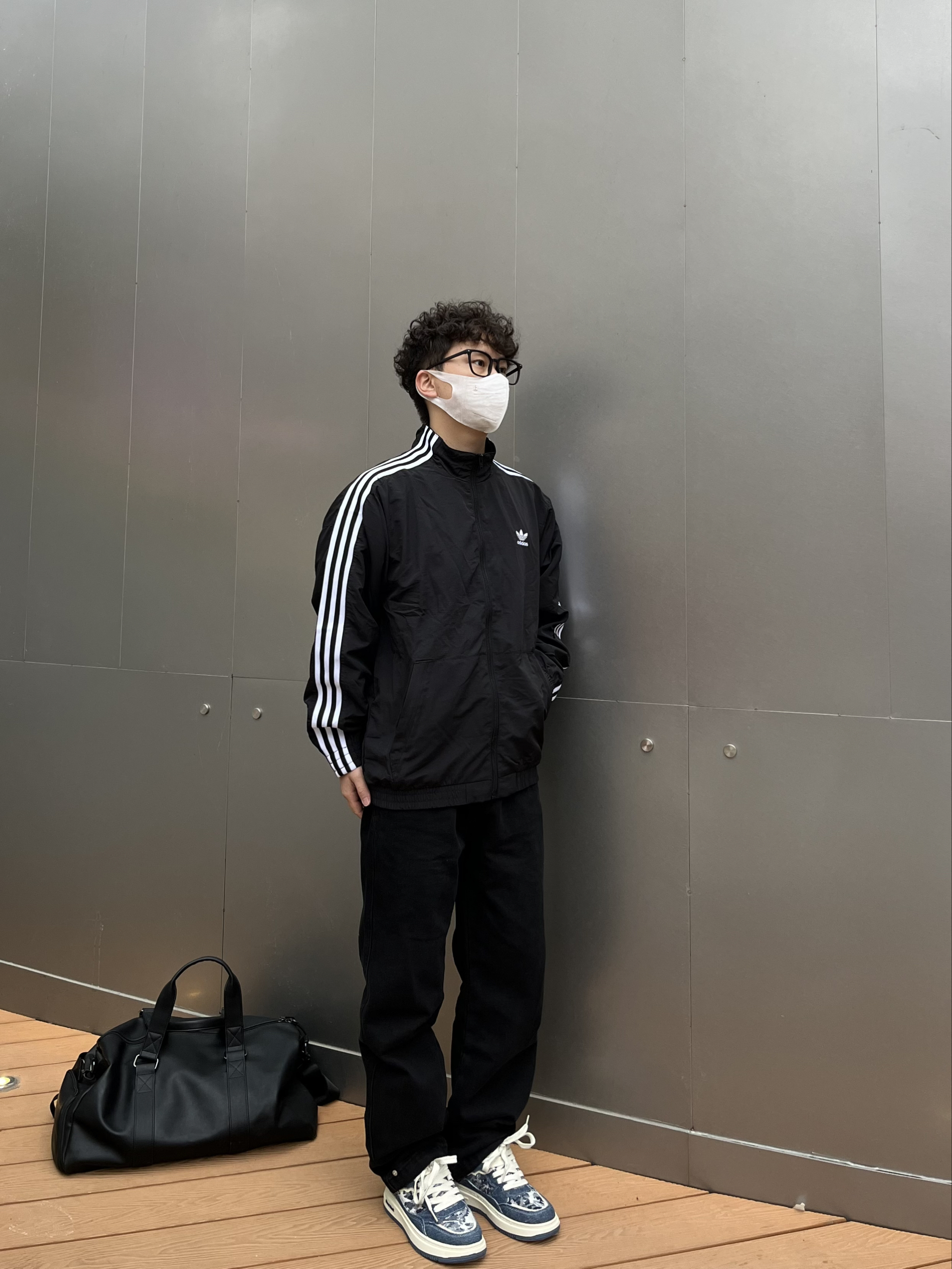 复古运动OOTD｜阿迪夹克➕牛仔板鞋极简又吸睛！
