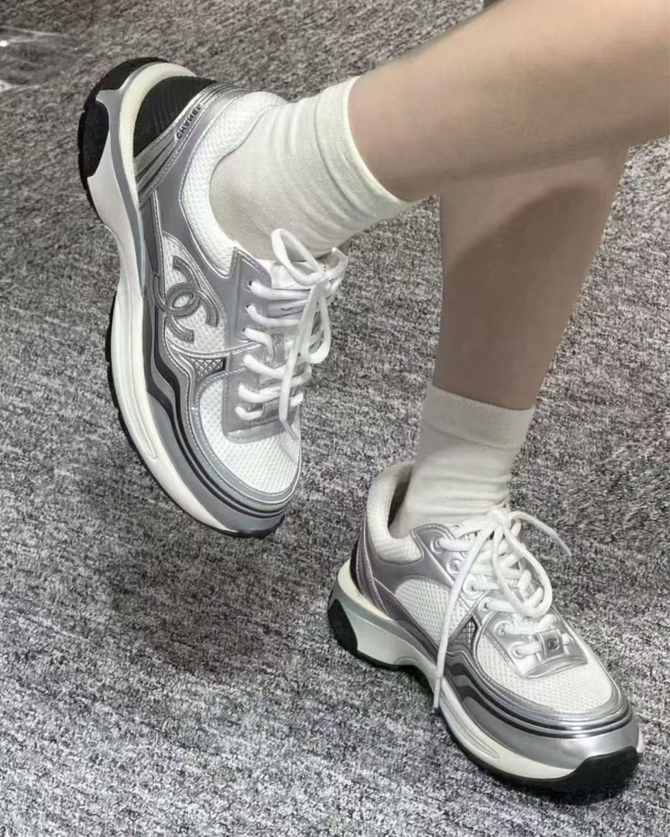 秋天穿什么鞋？第一双香奈儿！