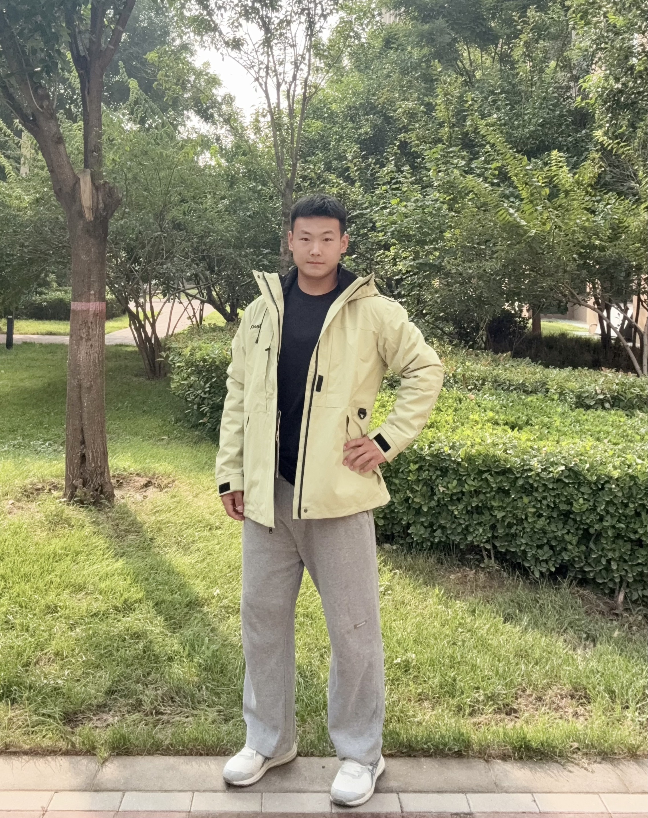 冲锋衣｜早八人速冲！这松弛感穿搭太绝啦