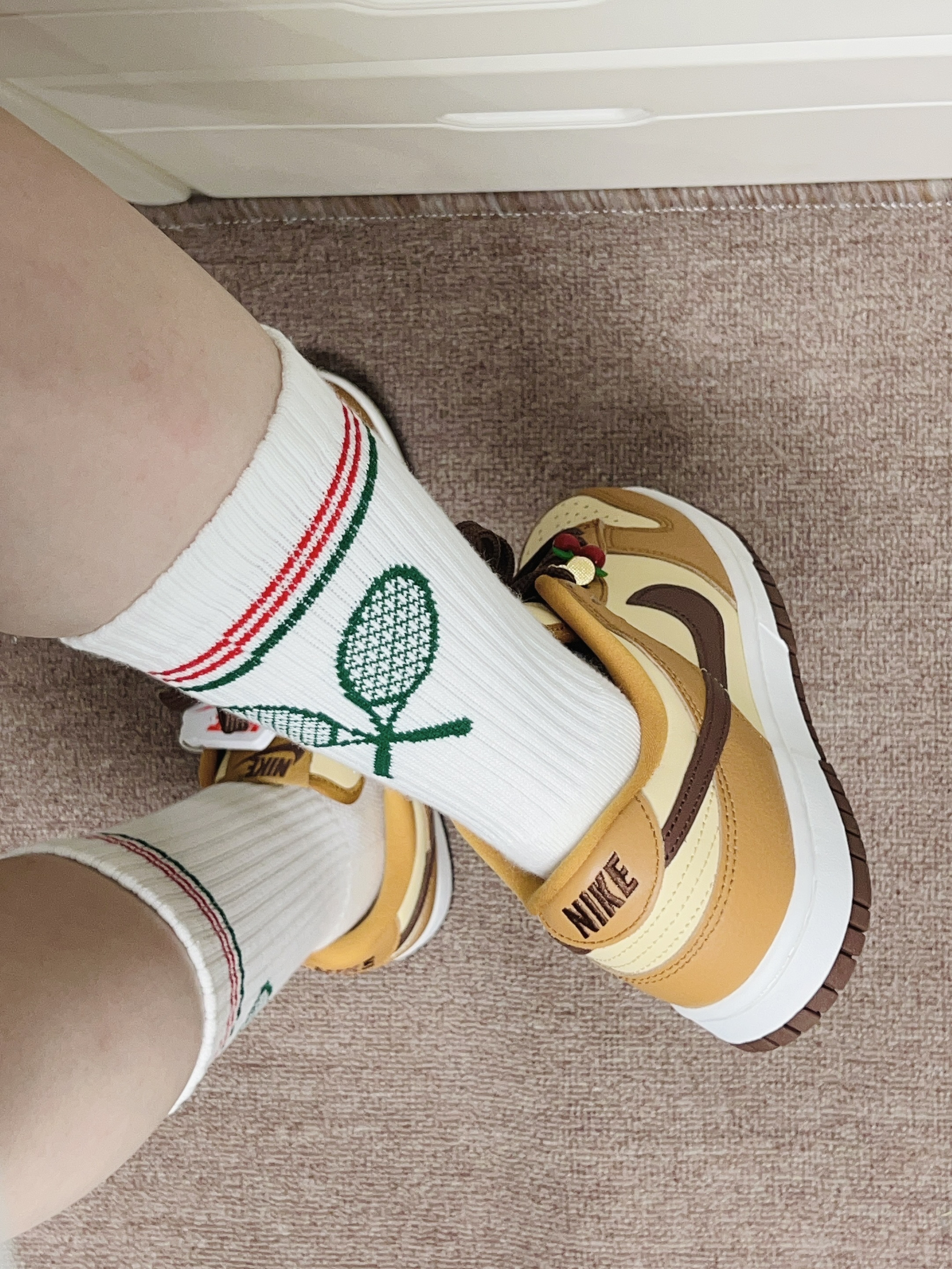 Nike dunk太妃糖配色搭新袜子好好看啊
