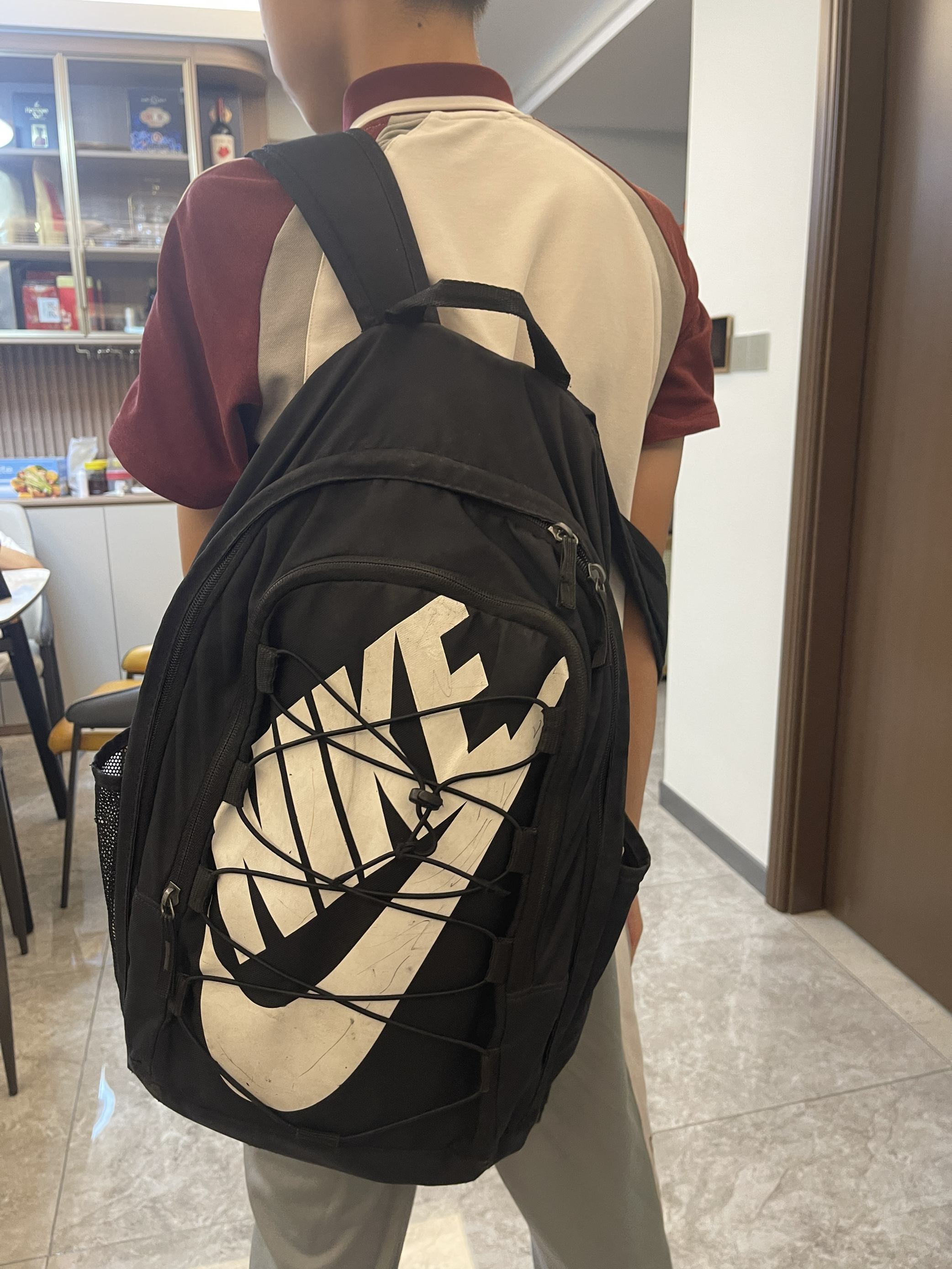 一眼心动的NIKE大logo双肩包🎒