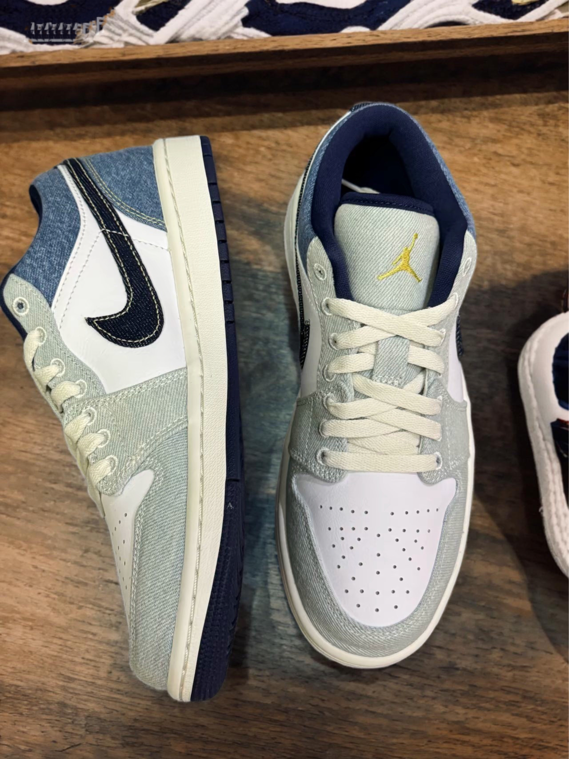 AJ1 Low SE 白蓝实战长测|复古潮鞋也能稳打全场