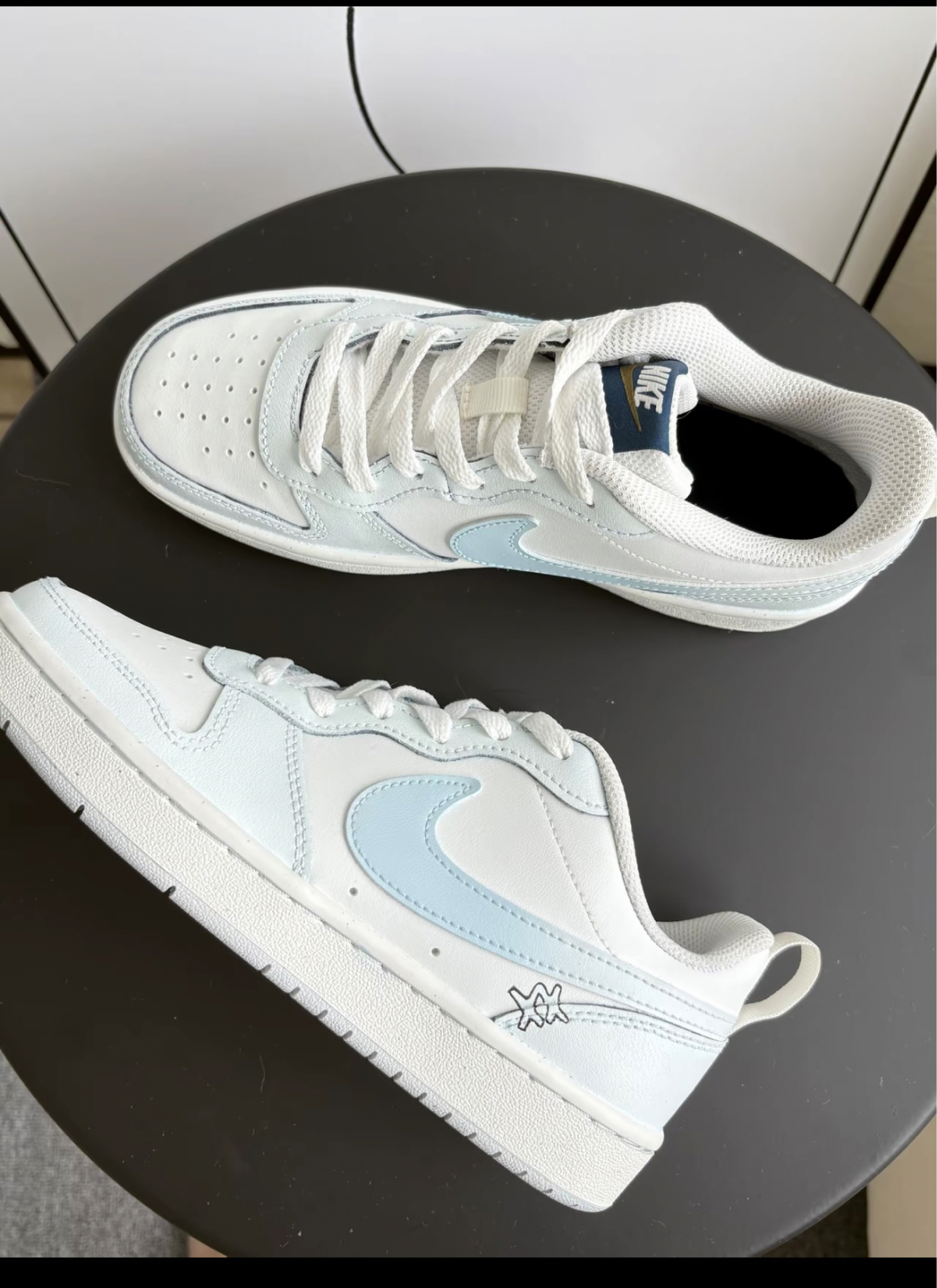 清冷感Nike鞋，狠狠拿捏早秋穿搭
