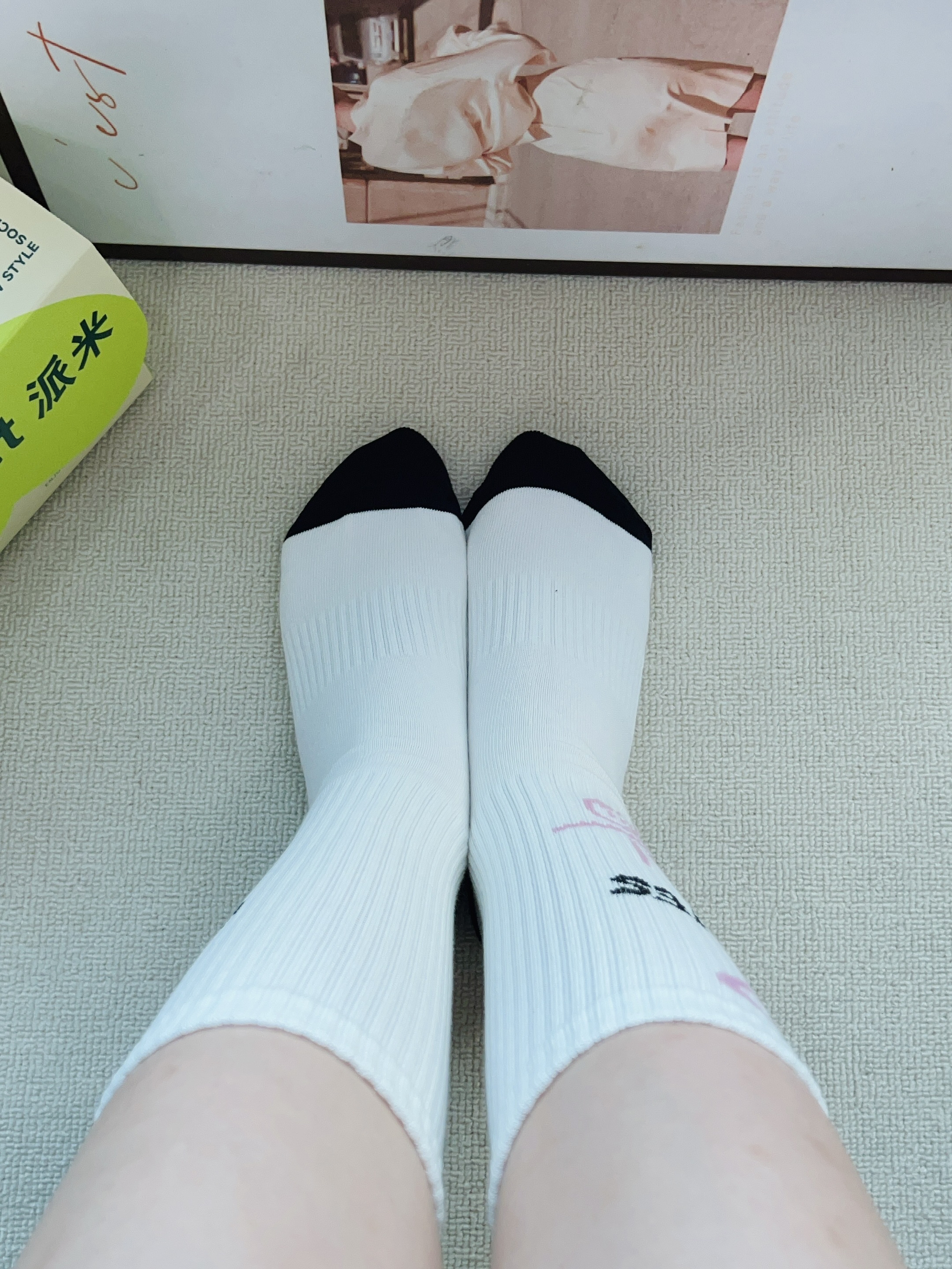 Adidas ☘️芋泥面包鞋搭上派米袜子也太好看啦💜