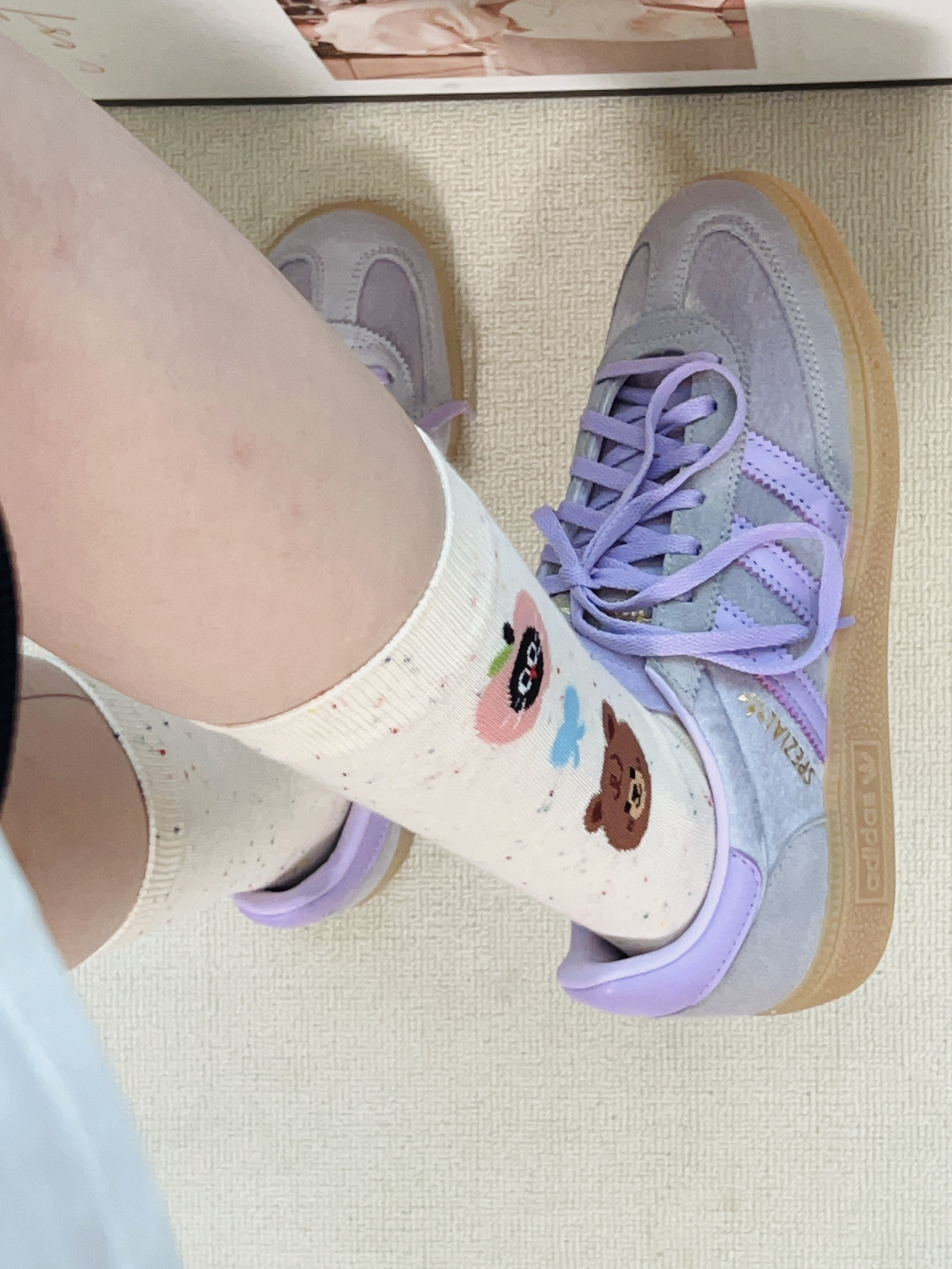 Adidas ☘️芋泥面包搭上派米袜子绝绝紫💜