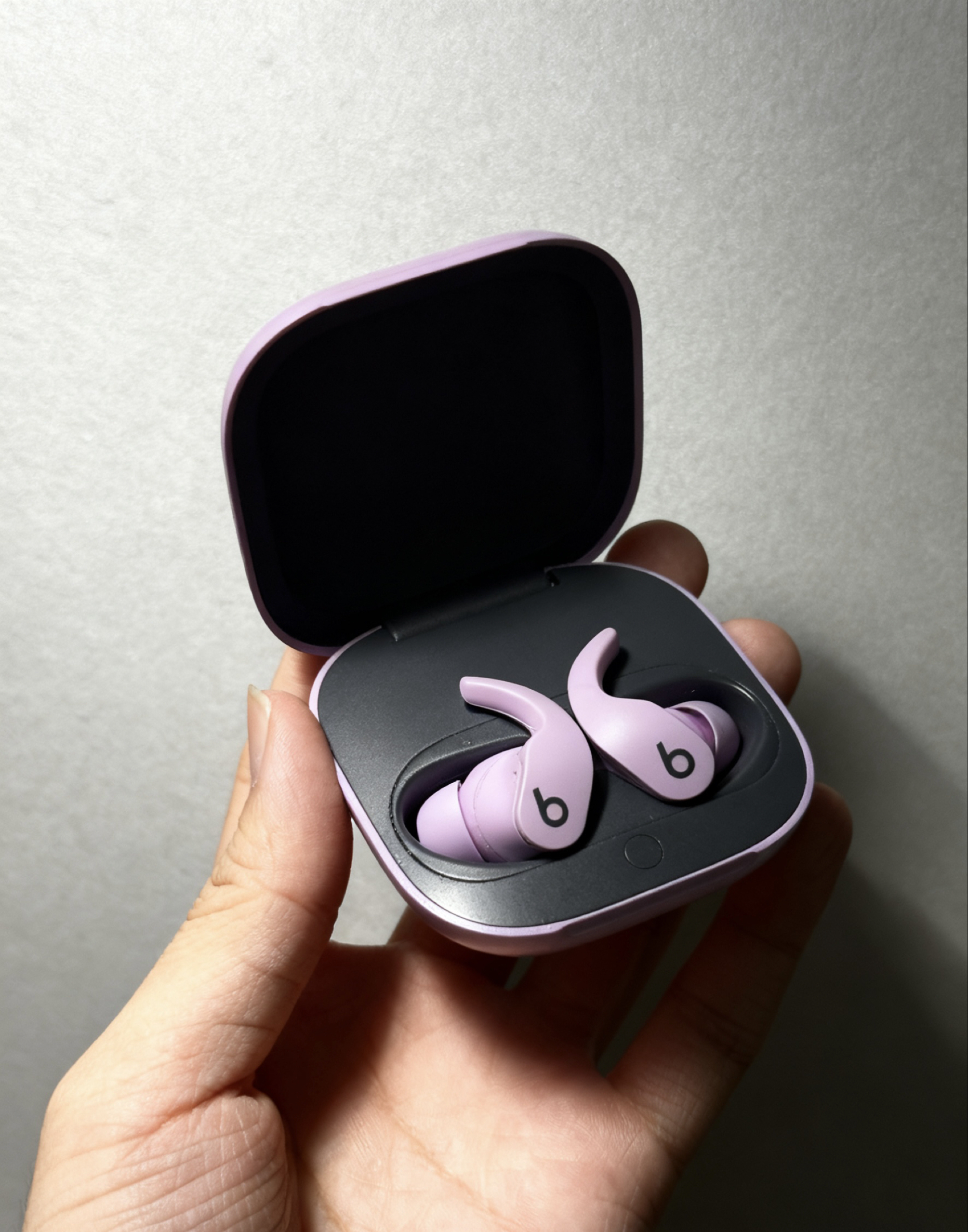 AirPods偏商务💼 Beats Fit Pro偏运动🏋️