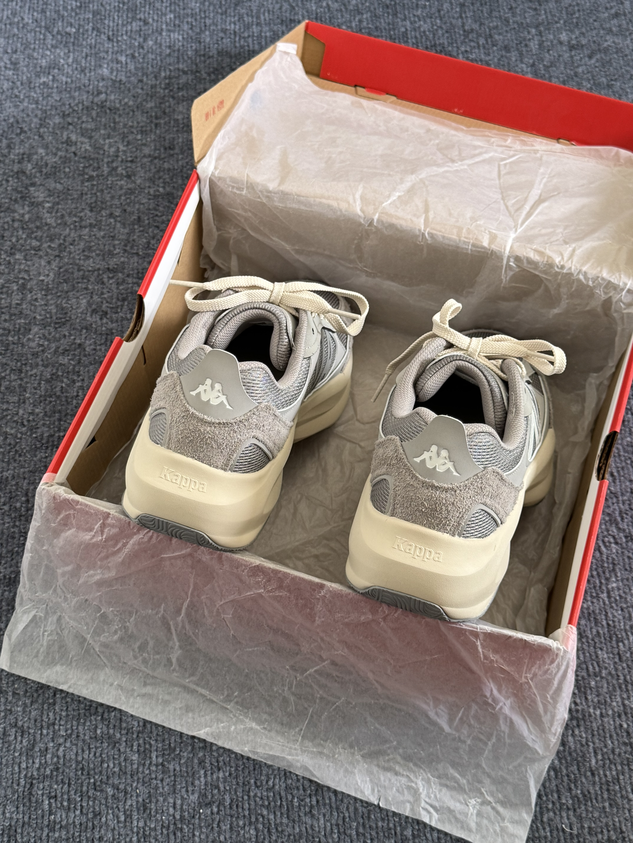 被kappa这双可以增高的运动鞋给震惊了🤯