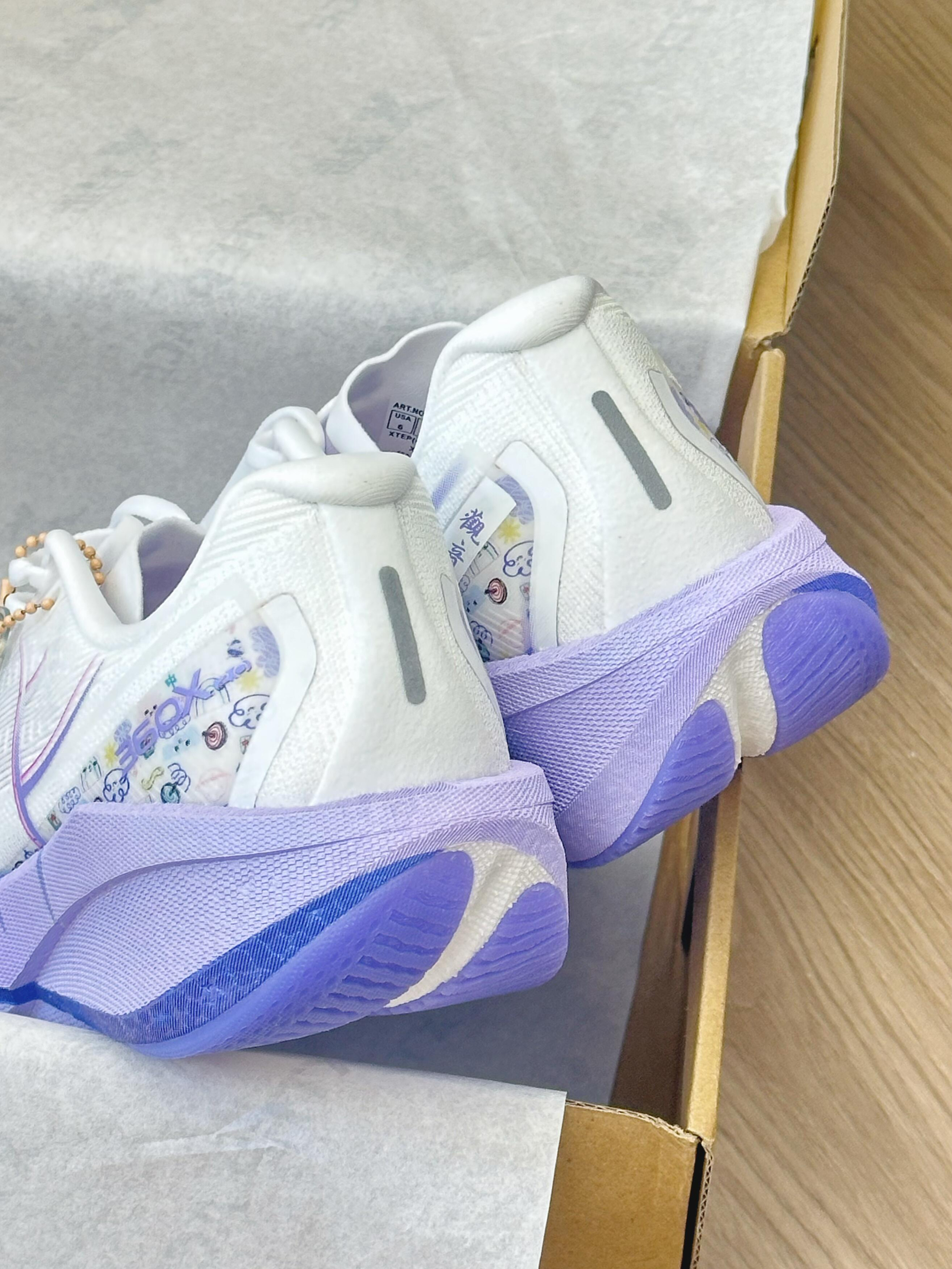 穿这鞋出门,小学生问我是不是“把紫葡萄软糖焊脚上了”?